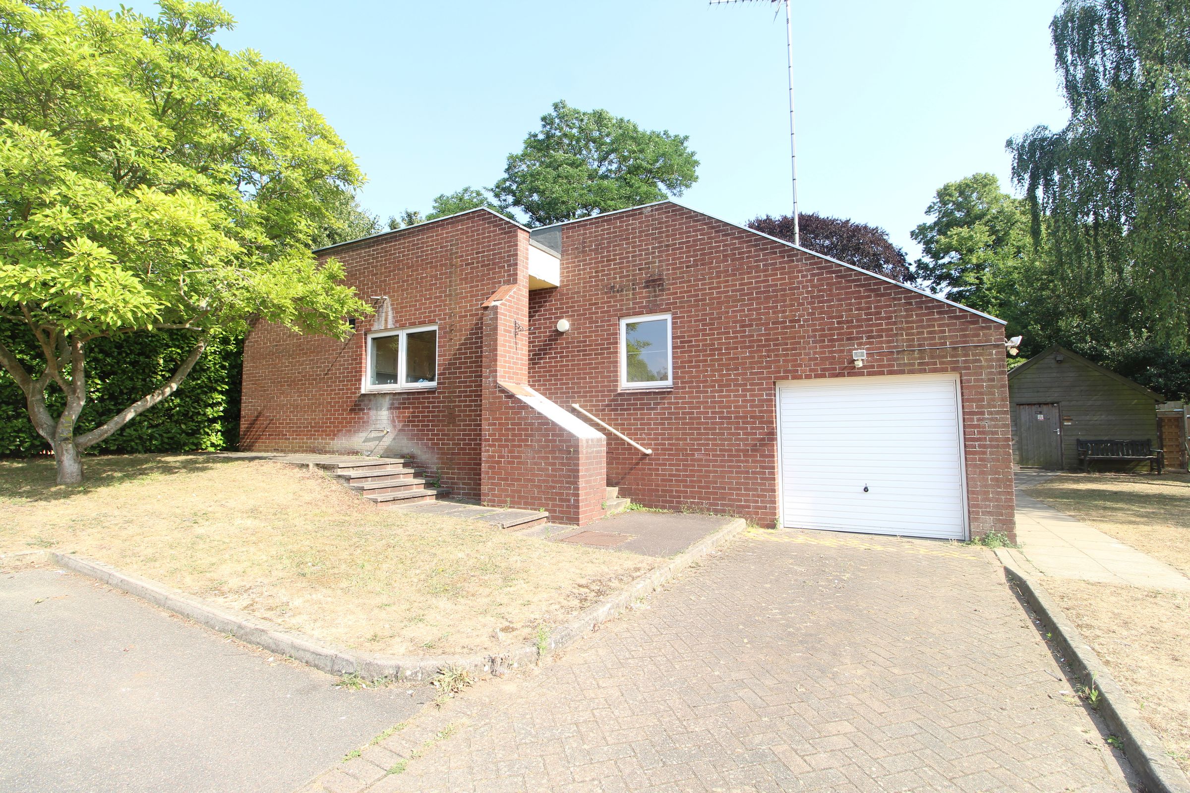 2 bed detached bungalow for sale in The Vinefields, Bury Saint Edmunds