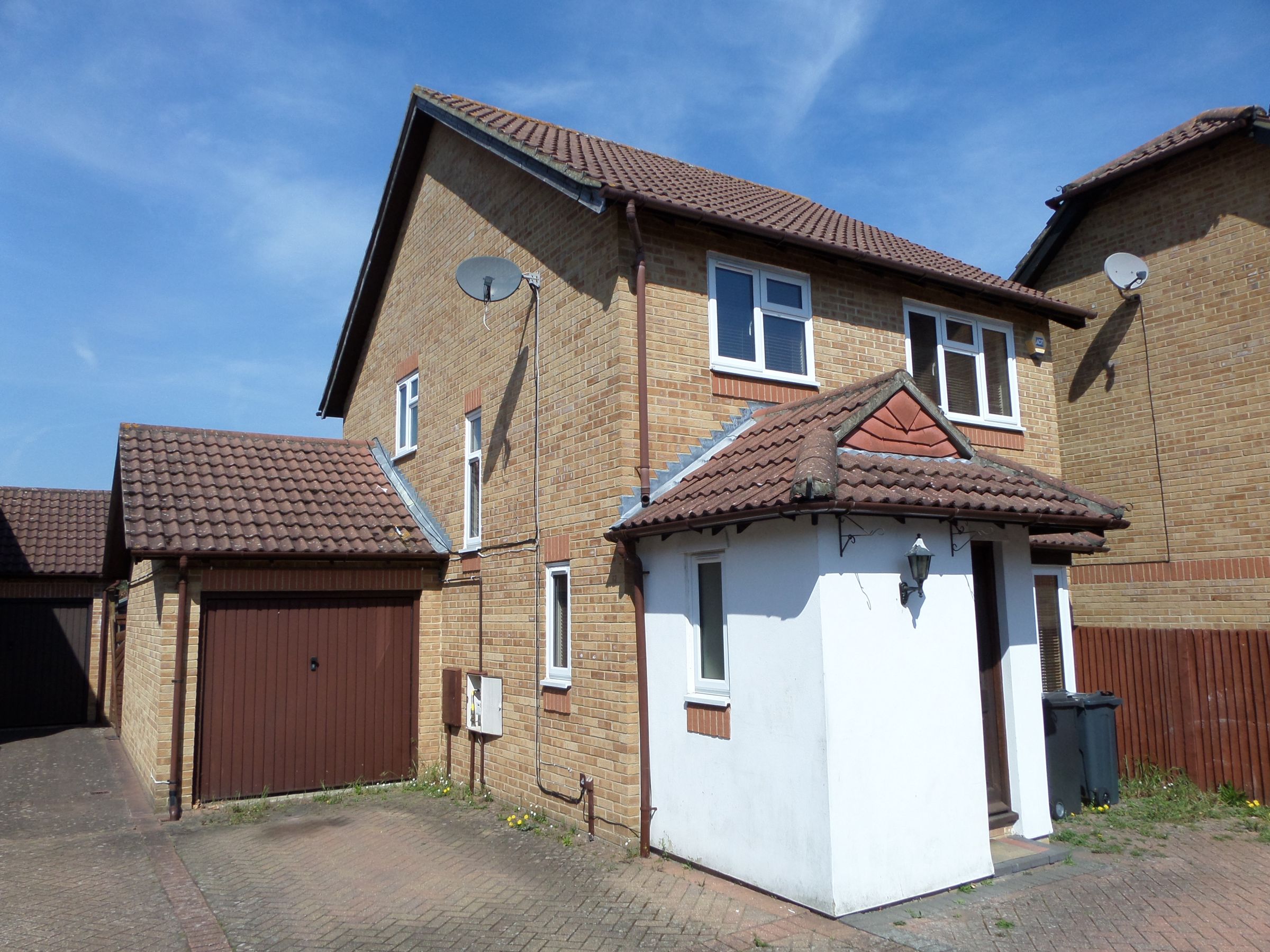 4 bed detached house for sale in Lomond Gardens, Selsdon CR2 Zoopla