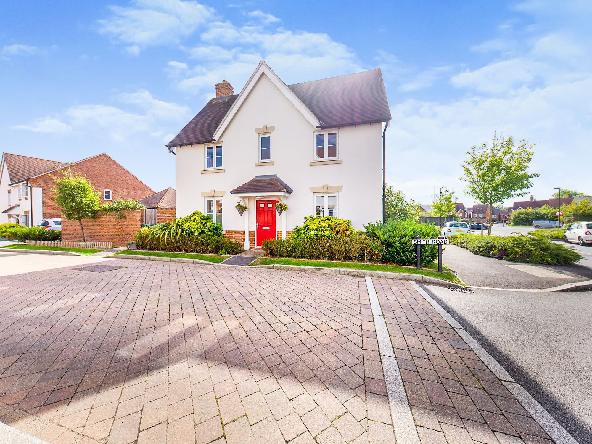 3 bed semidetached house for sale in Smith Road, Broadbridge Heath