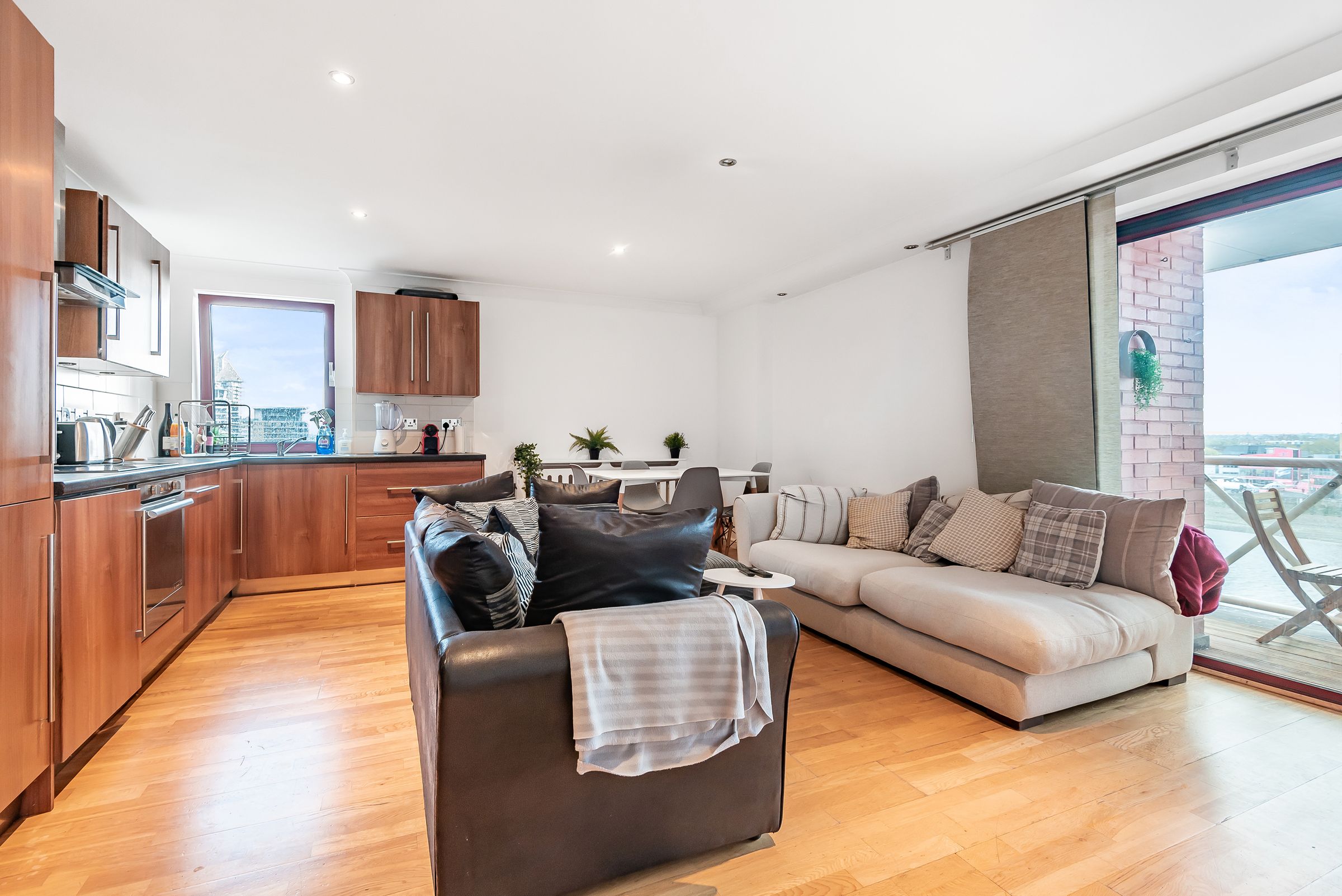 Ferryman's Quay, Fulham, London SW6  