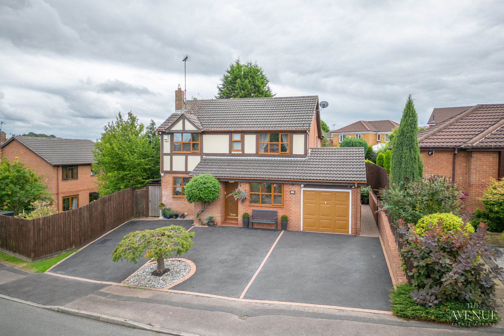 5 bed detached house for sale in Peach Avenue, South Normanton