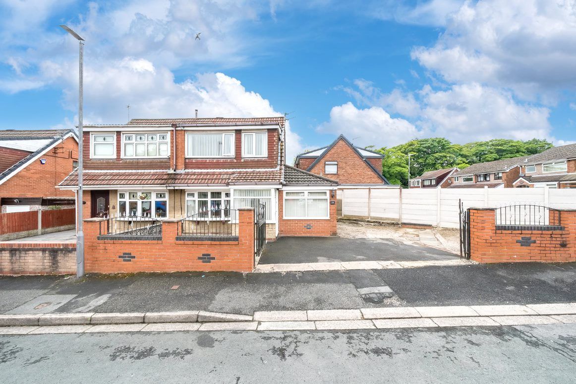 3 bed semidetached house for sale in Gray Avenue, Haydock, St. Helens WA11 Zoopla
