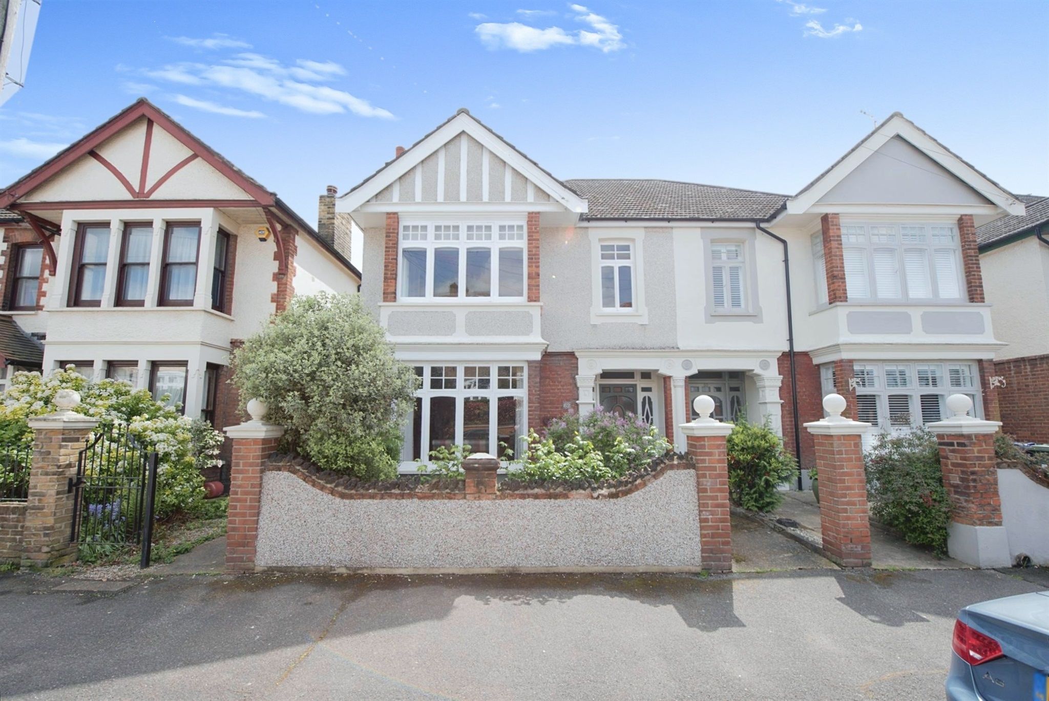 4 bed semidetached house for sale in High View Avenue, Grays RM17 Zoopla