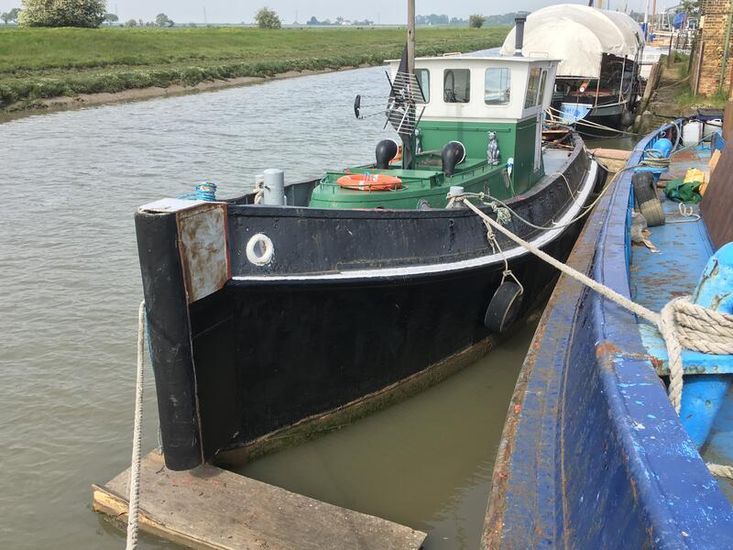 1 bed houseboat for sale in Standard Quay, Faversham ME13 Zoopla
