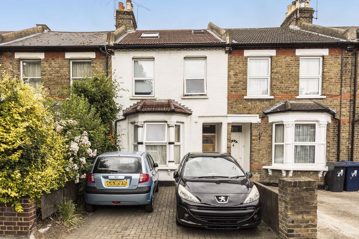 4 bed property for sale in Eccleston Road, London W13 Zoopla