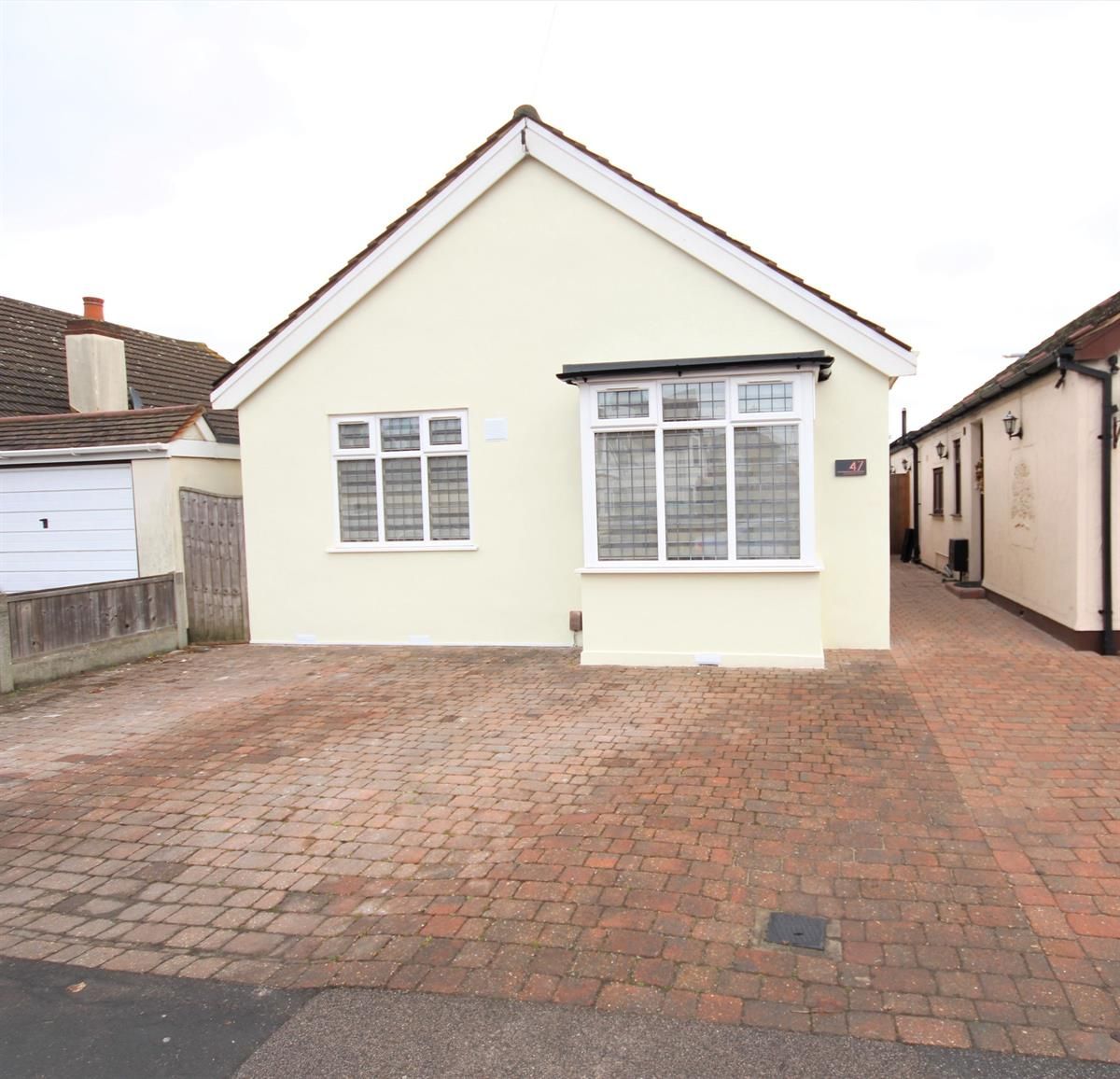 2 bed detached house for sale in Candover Road, Hornchurch RM12 Zoopla