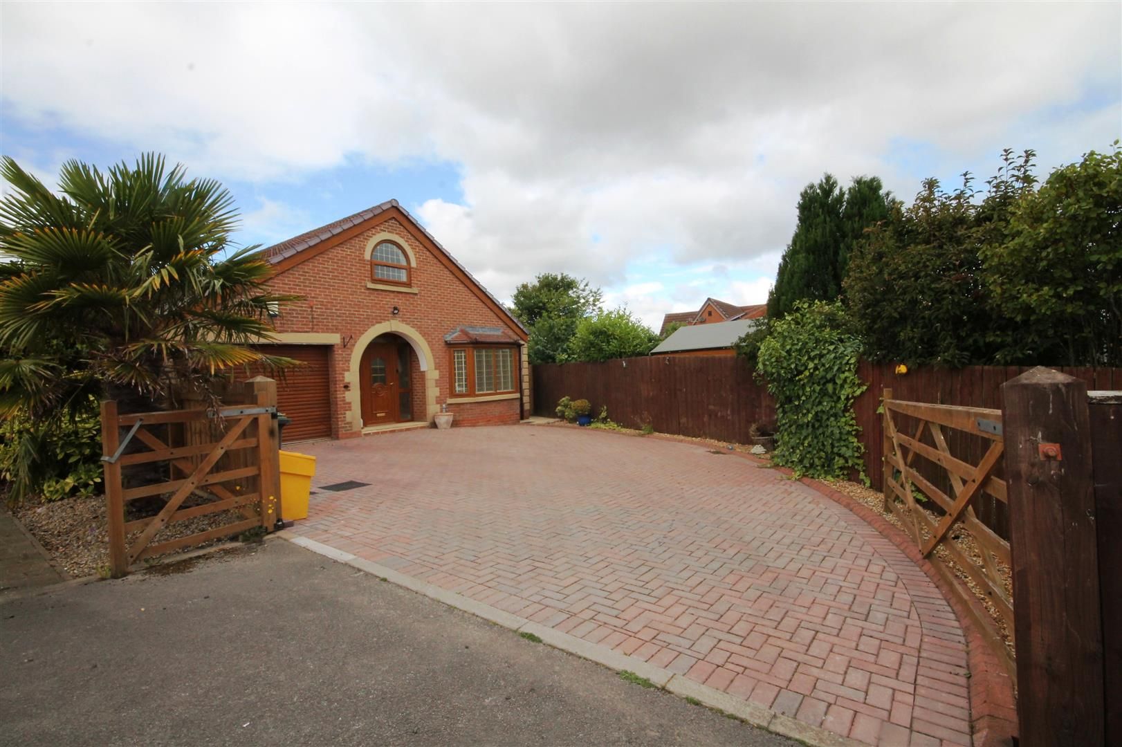4 bed detached bungalow for sale in Country View, Oakenshaw, Crook DL15