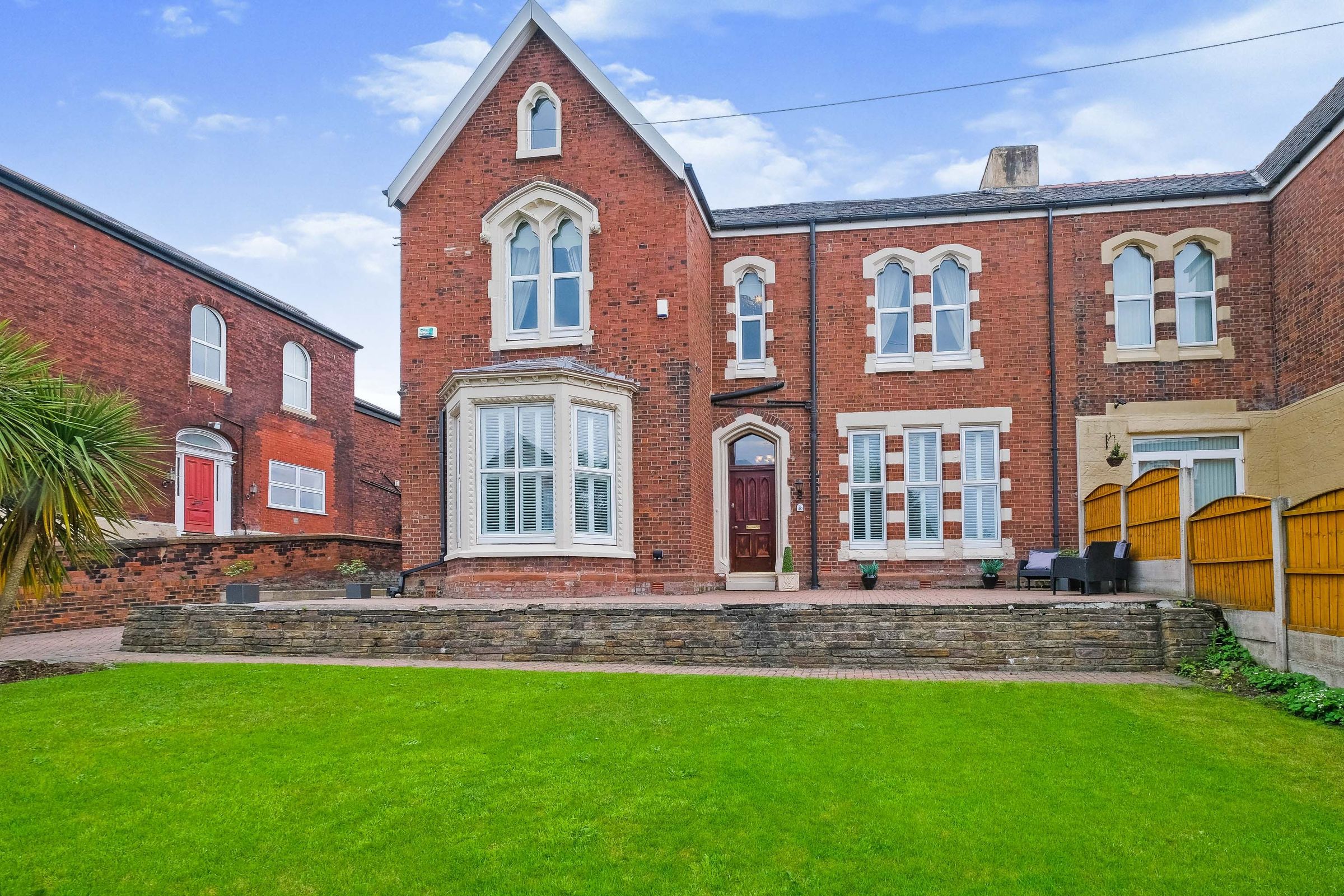 8 bed semidetached house for sale in Cowley Hill Lane, St. Helens
