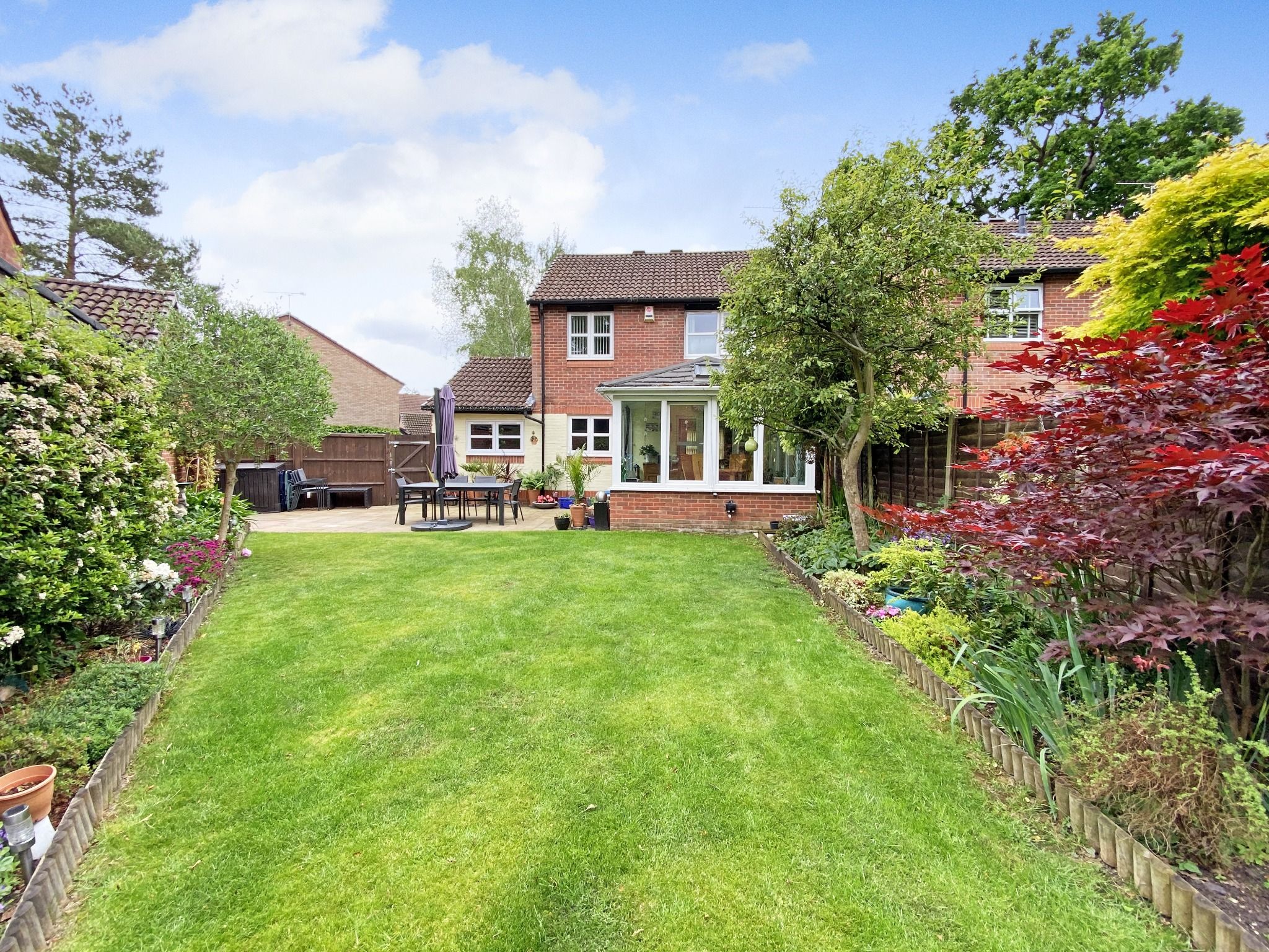 3 bed detached house for sale in Merrivale Gardens, Horsell, Woking