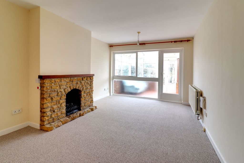 2 bed bungalow for sale in West Street, Weedon, Northampton NN7 Zoopla