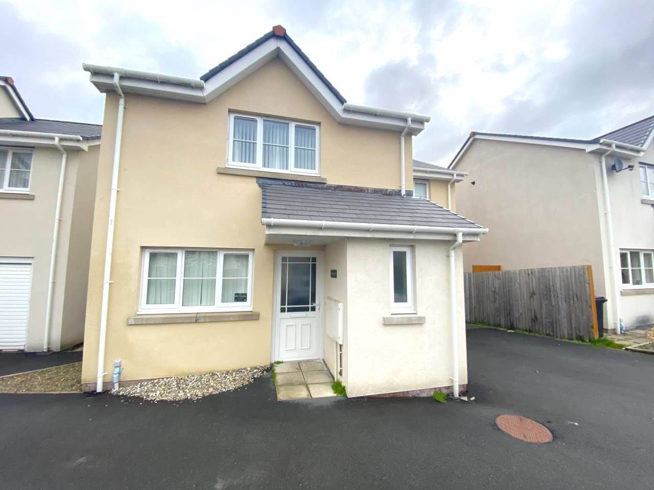 4 bed detached house for sale in Llanbadarn Fawr, Aberystwyth, Ceredigion SY23 Zoopla