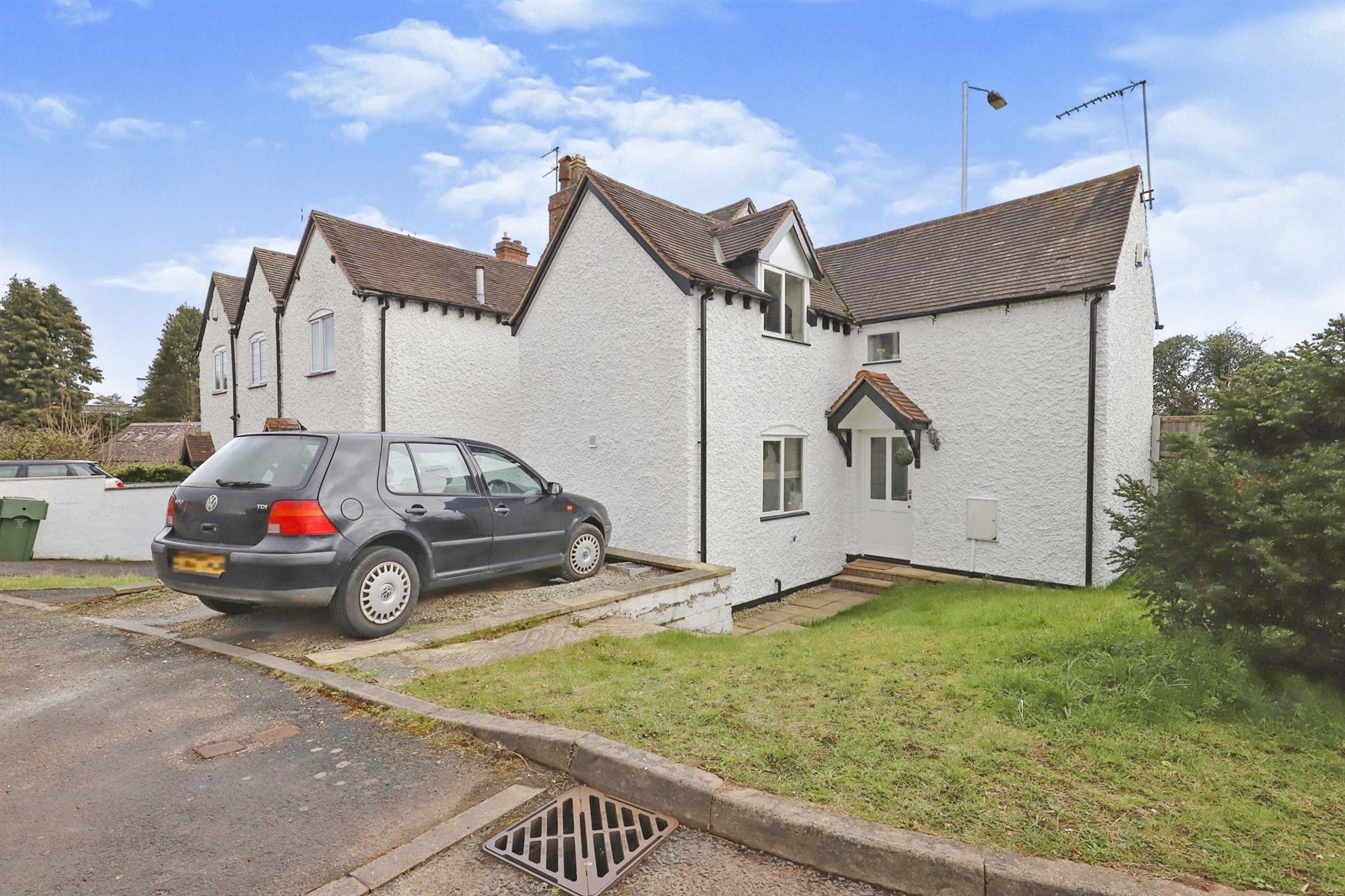 3 bed cottage for sale in Worcester Road, Hagley, Stourbridge DY9 Zoopla