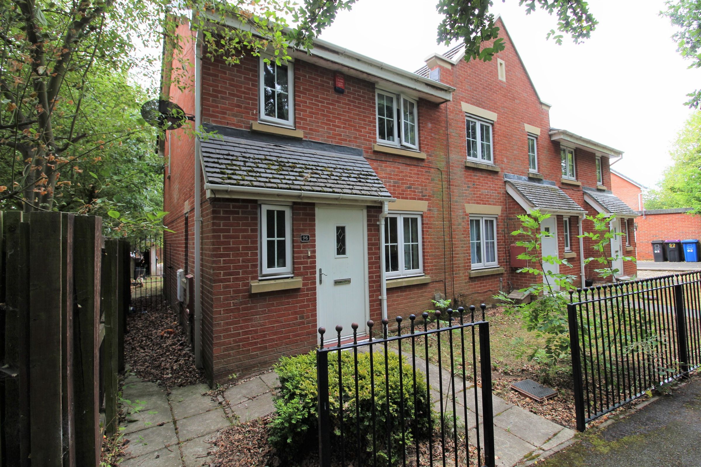 3 bed town house for sale in The Avenue, Gainsborough DN21 Zoopla