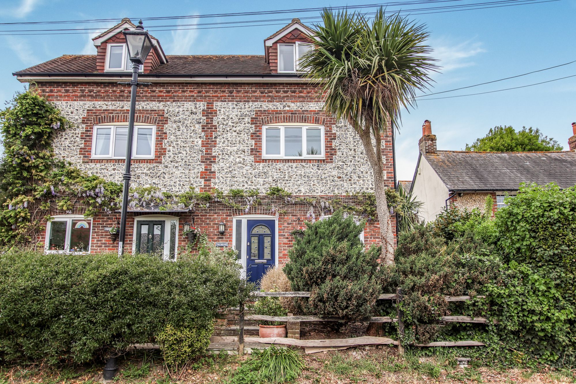 4 bed semidetached house for sale in Roundstone Lane, Angmering, West