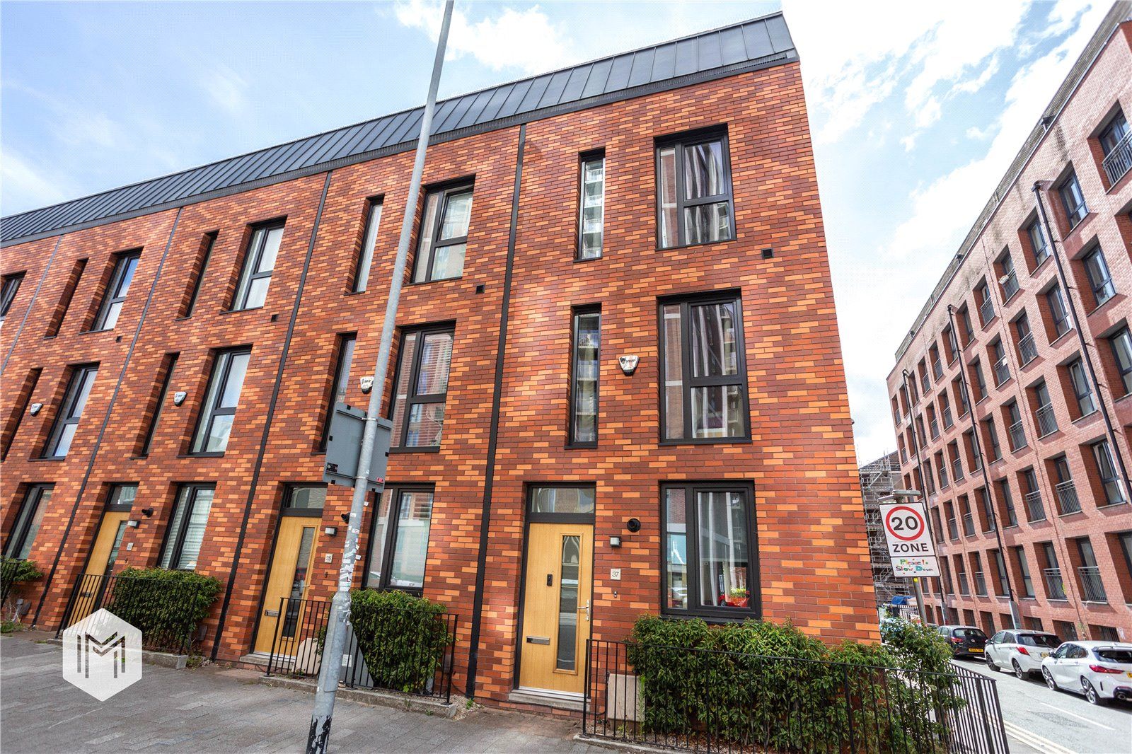 3 bed end terrace house for sale in Oldfield Road, Salford, Greater