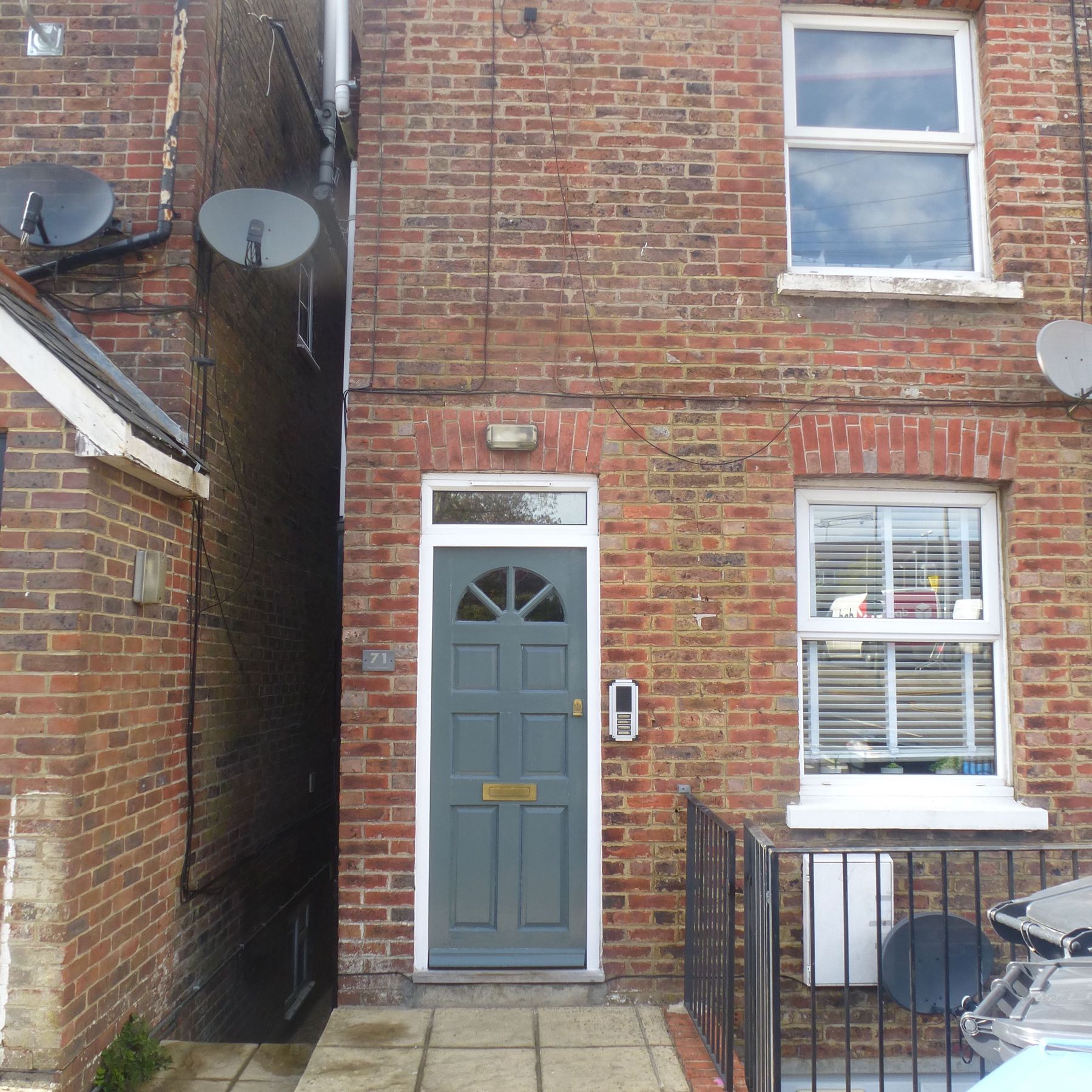 1 bed flat to rent in Queens Road, East Grinstead RH19 Zoopla