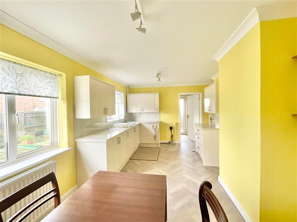 3 bed semidetached house for sale in Dunkirk Close, Dymchurch, Romney