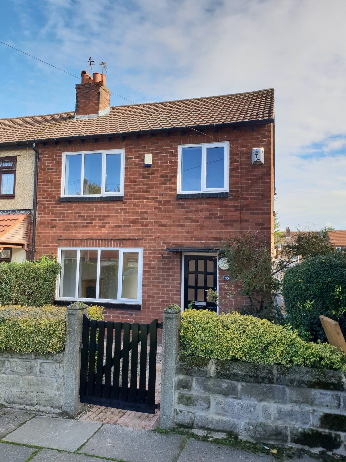 3 bed semidetached house to rent in Westfield Avenue, Liverpool