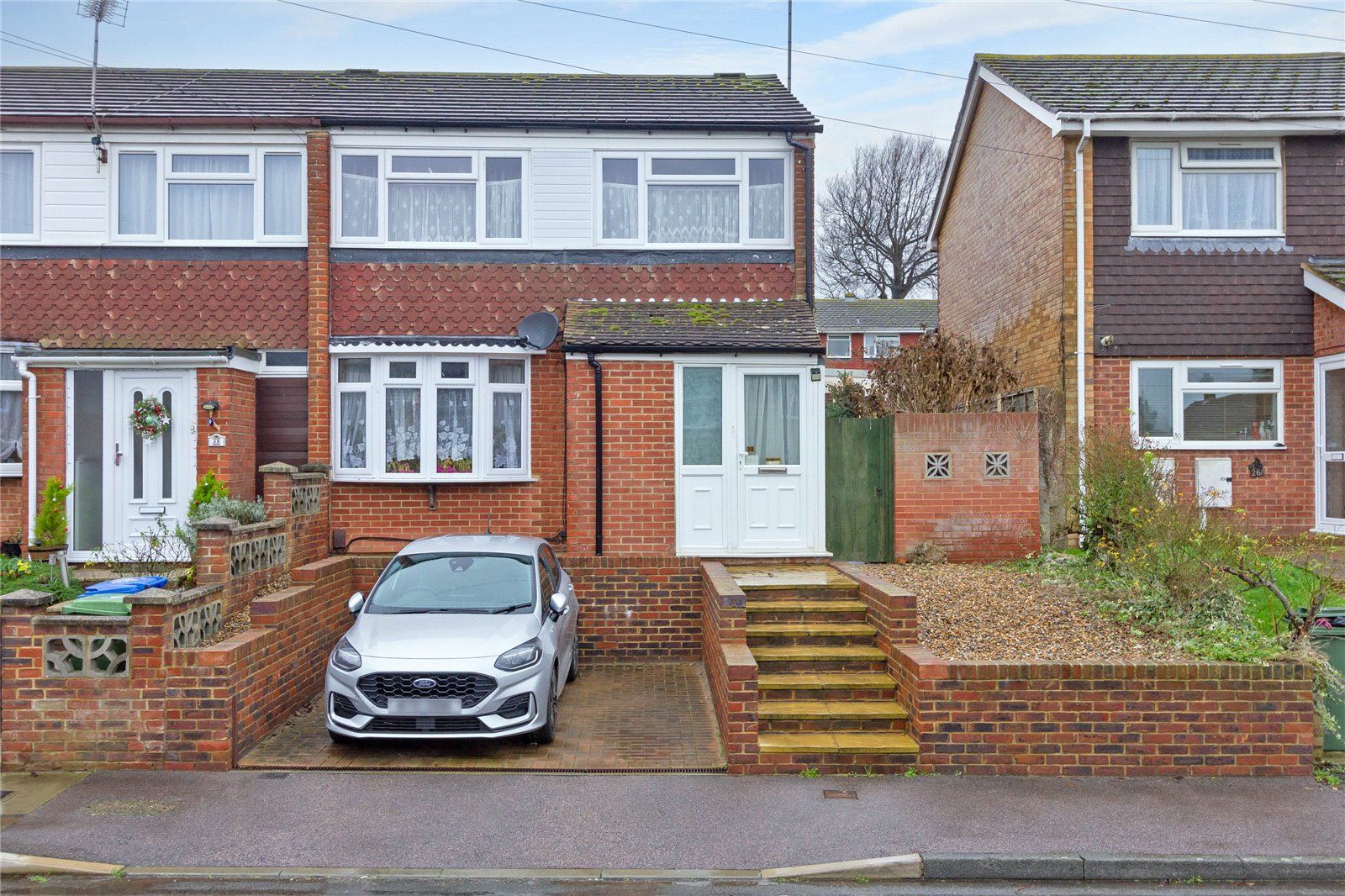 3 bed end terrace house for sale in Glebe Lane, Sittingbourne, Kent