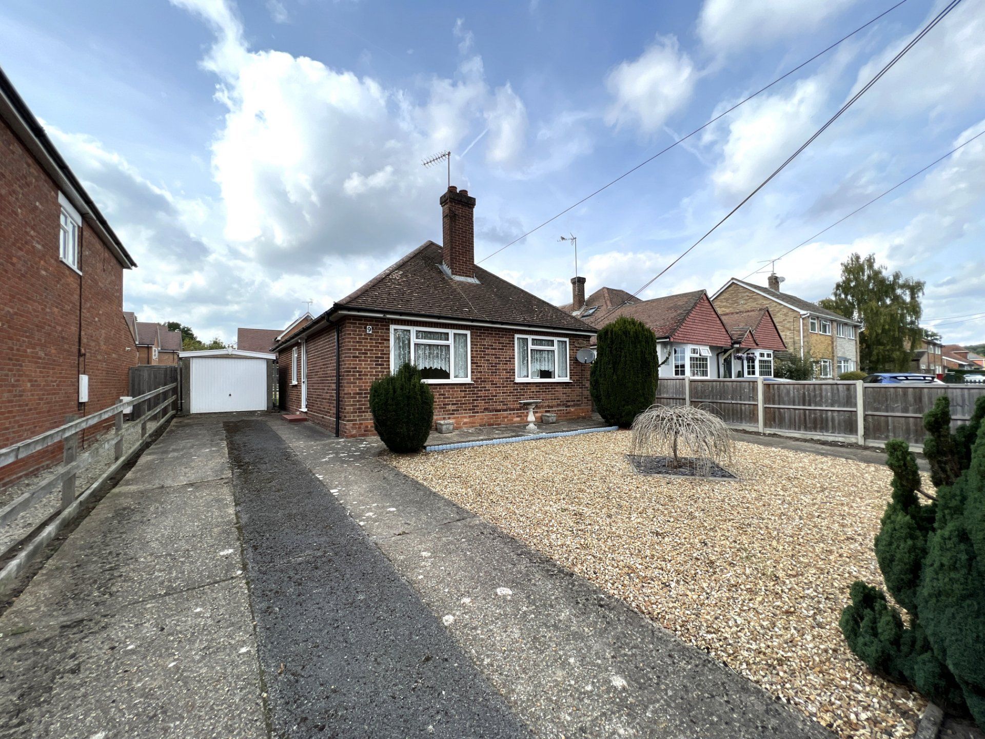 2 bed bungalow for sale in Owlsmoor Road, Owlsmoor, Sandhurst, Berkshire GU47 Zoopla