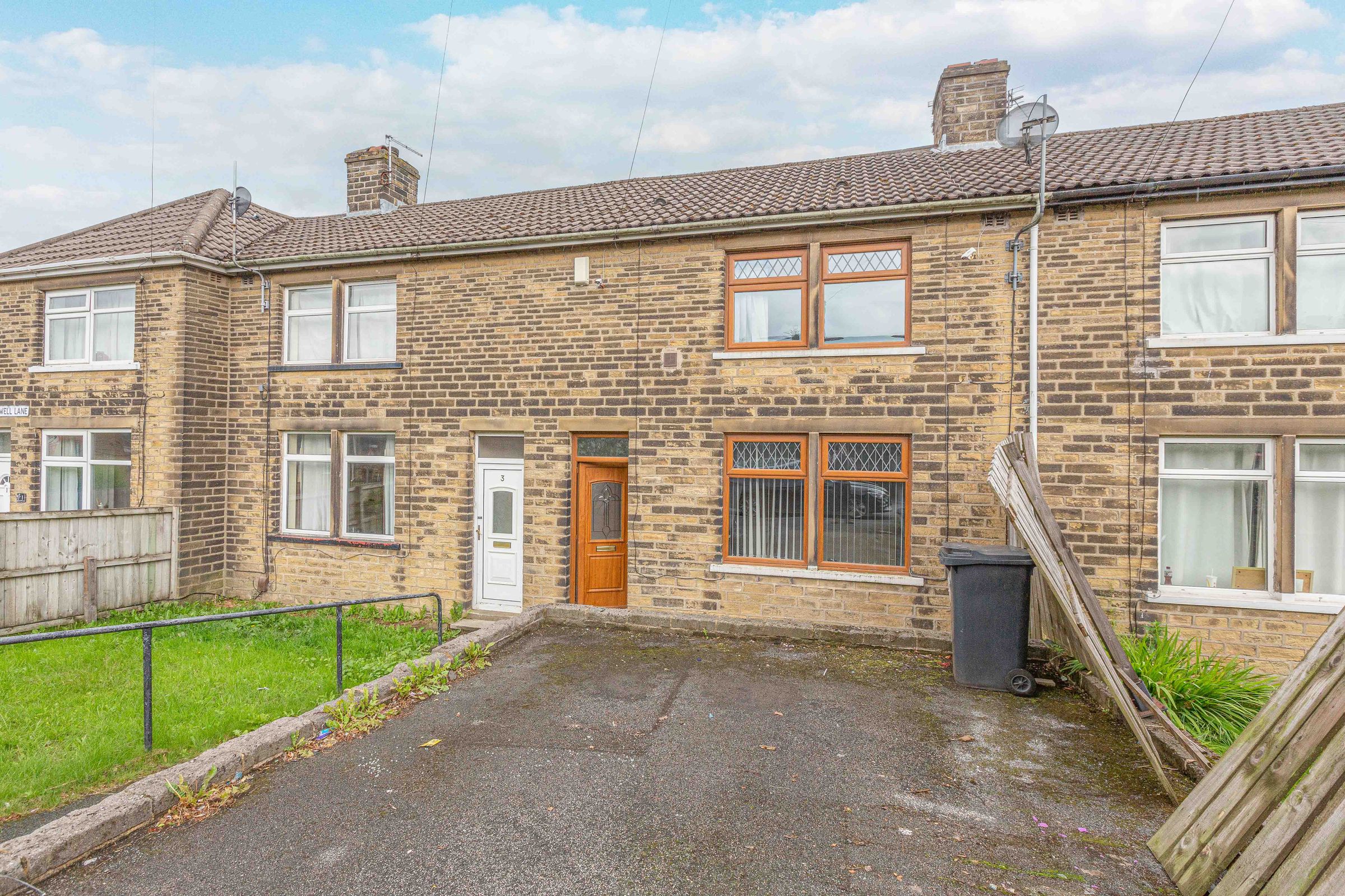 3 bed terraced house for sale in Highroad Well Lane, Halifax HX2 Zoopla