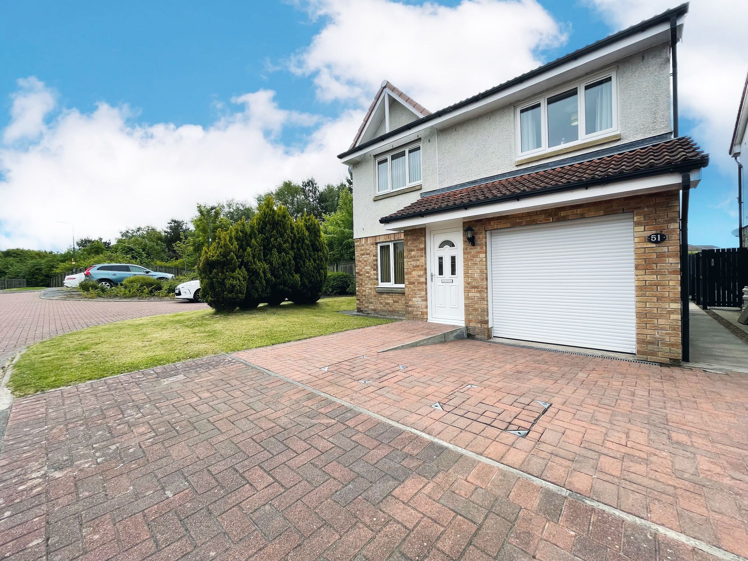 3 bed detached house for sale in Harvie Gardens, Armadale, Bathgate