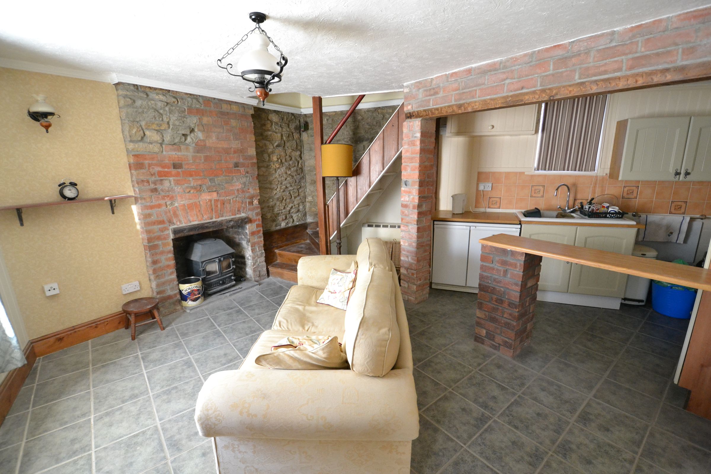 2 bed end terrace house to rent in Station Road, Wincanton BA9 Zoopla