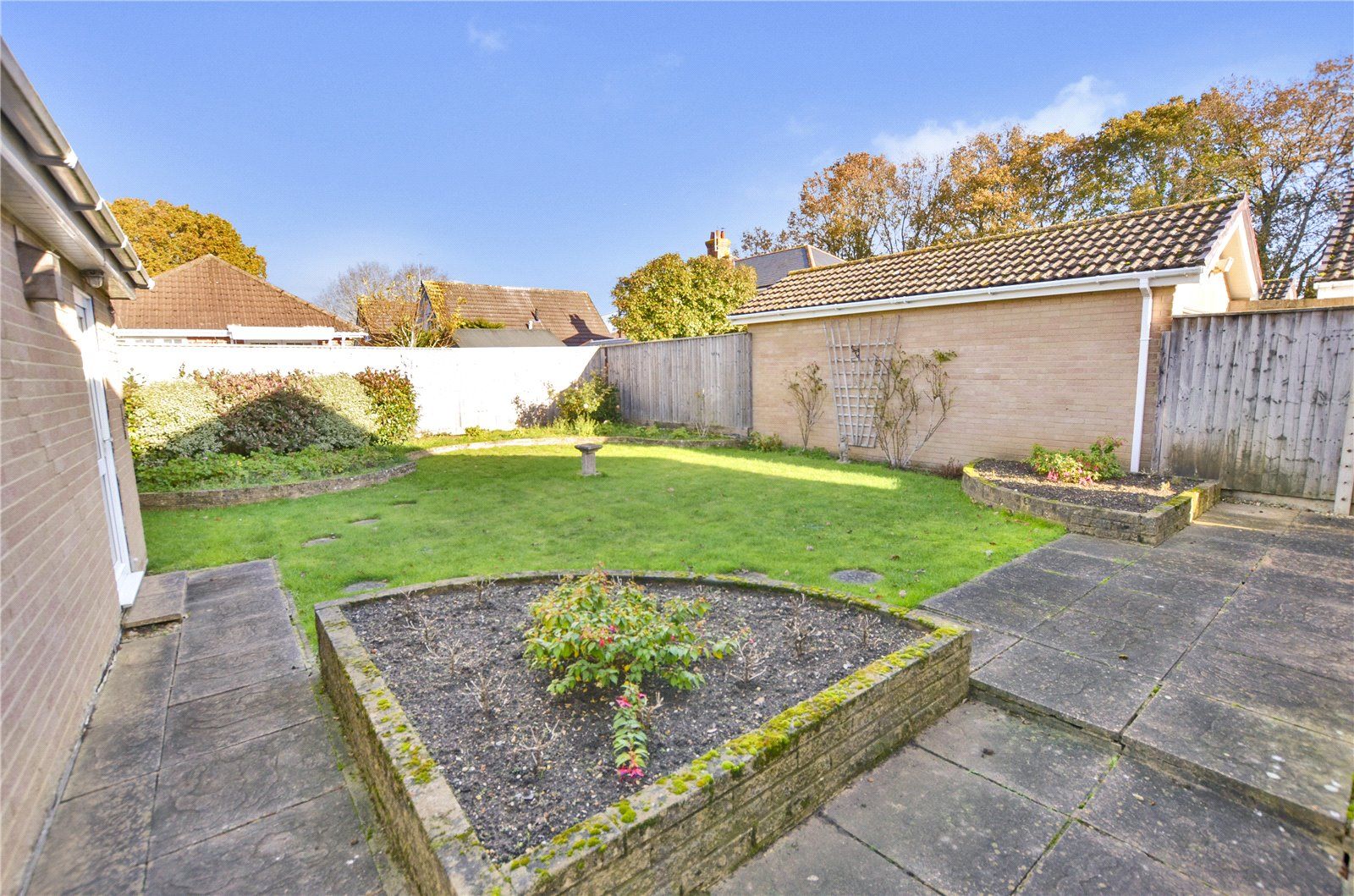 2 bed bungalow for sale in West Avenue, Three Legged Cross, Wimborne, Dorset BH21 Zoopla