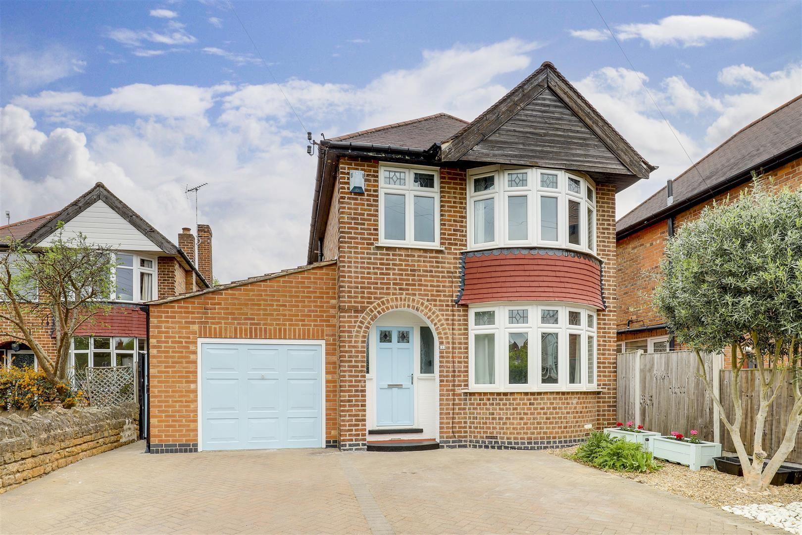 3 bed detached house for sale in Alton Avenue, Wilford, Nottinghamshire