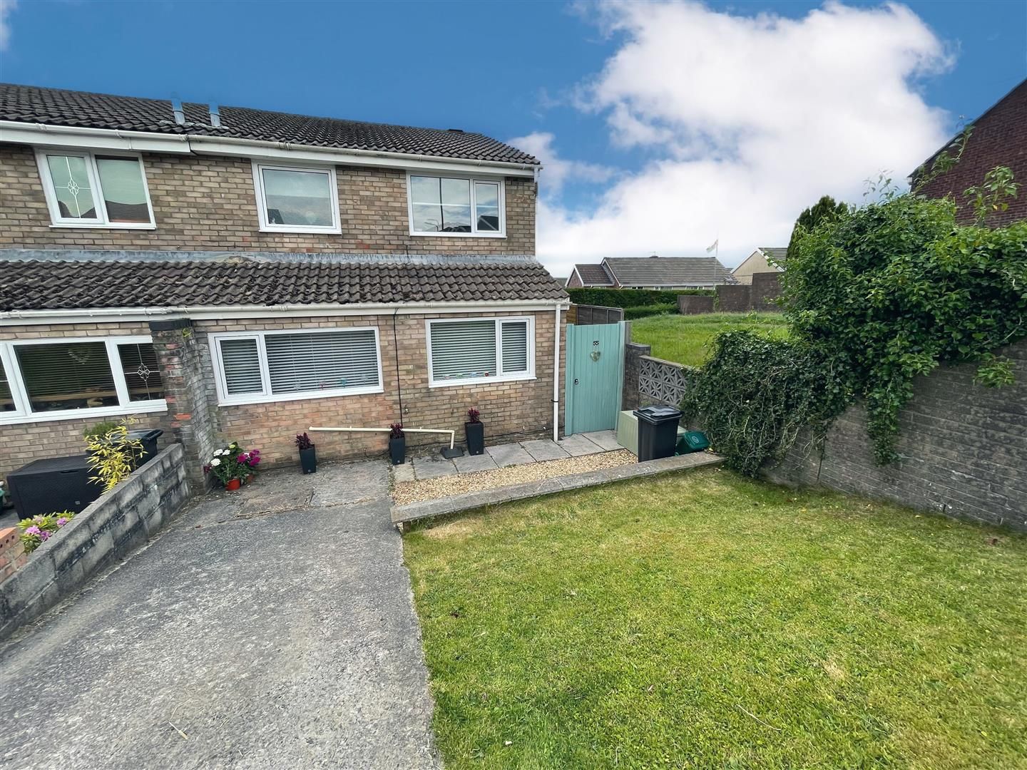 3 bed end terrace house for sale in Mackworth Drive, Cimla, Neath SA11 Zoopla