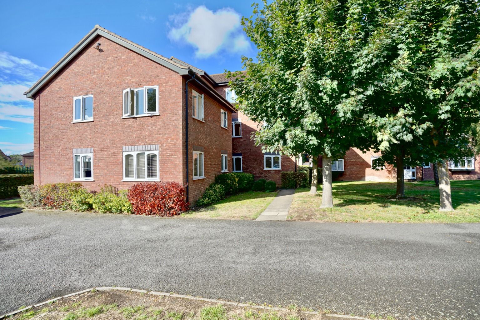 1 bed flat for sale in Andrew Road, Eynesbury, St. Neots