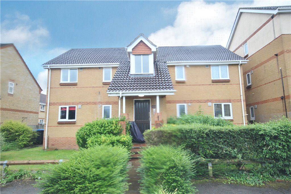 Holbrook Meadow, Egham, Surrey TW20  