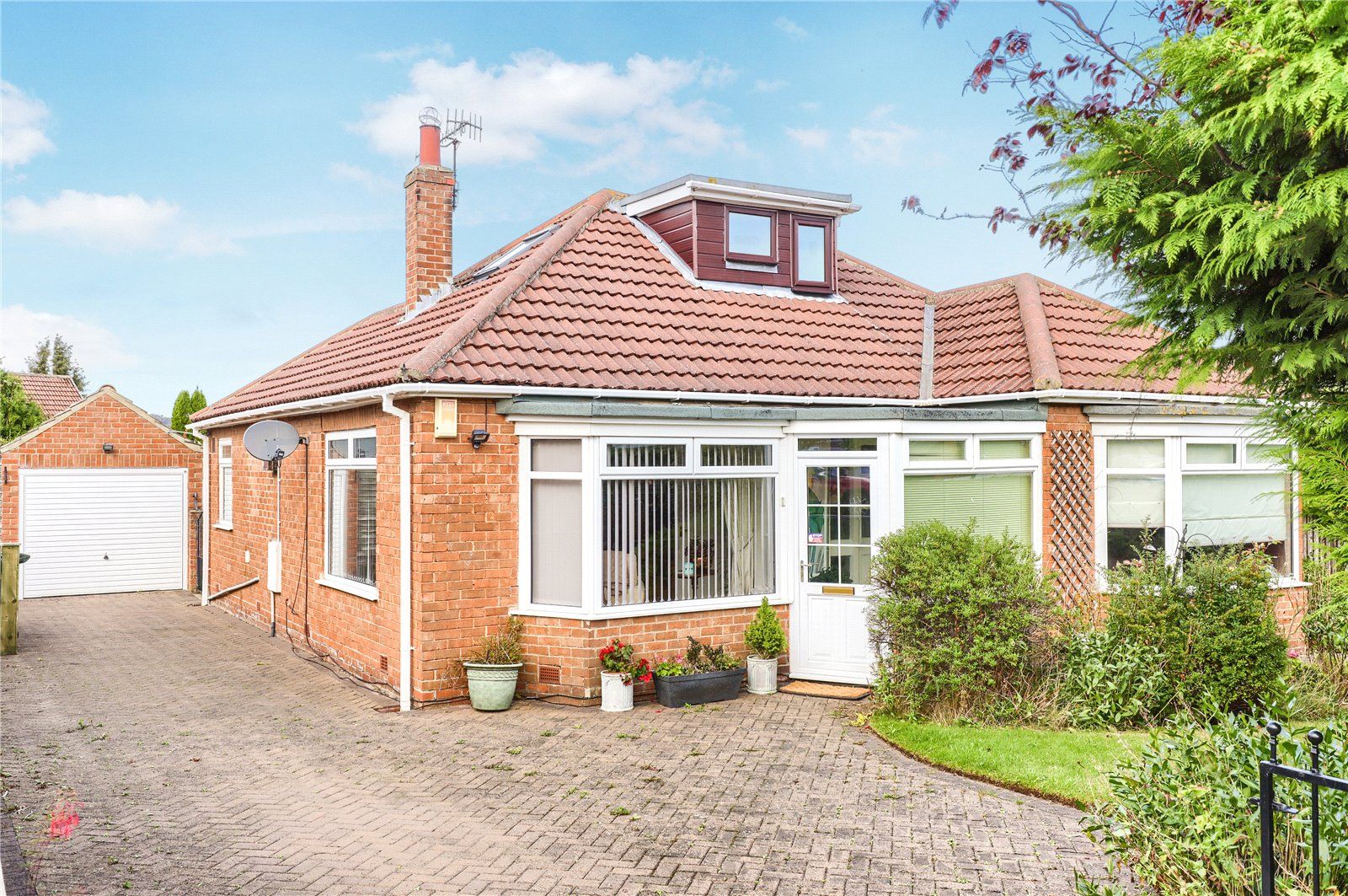 4 bed bungalow for sale in Thames Avenue, Guisborough TS14 Zoopla