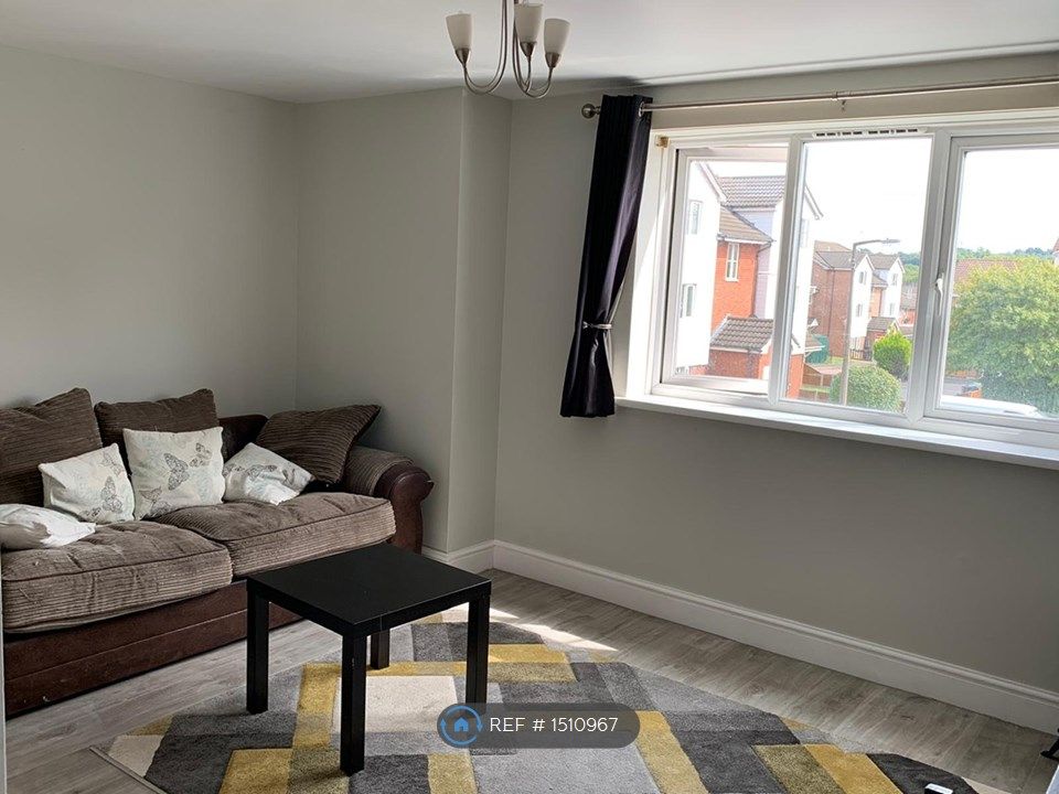 2 bed flat to rent in Winchester Close, Rowley Regis B65 Zoopla