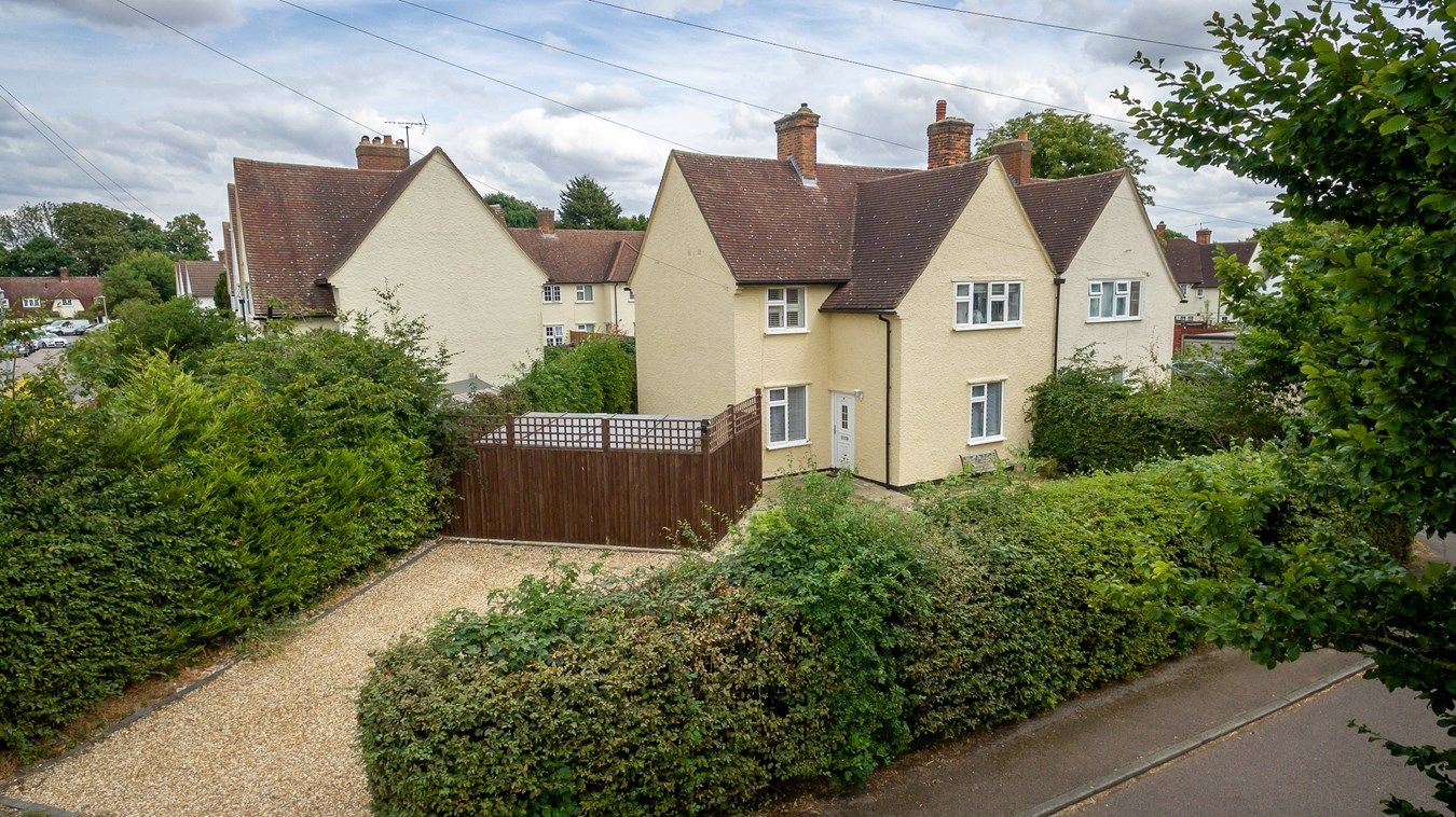 3 bed semidetached house for sale in Jackmans Place, Letchworth Garden
