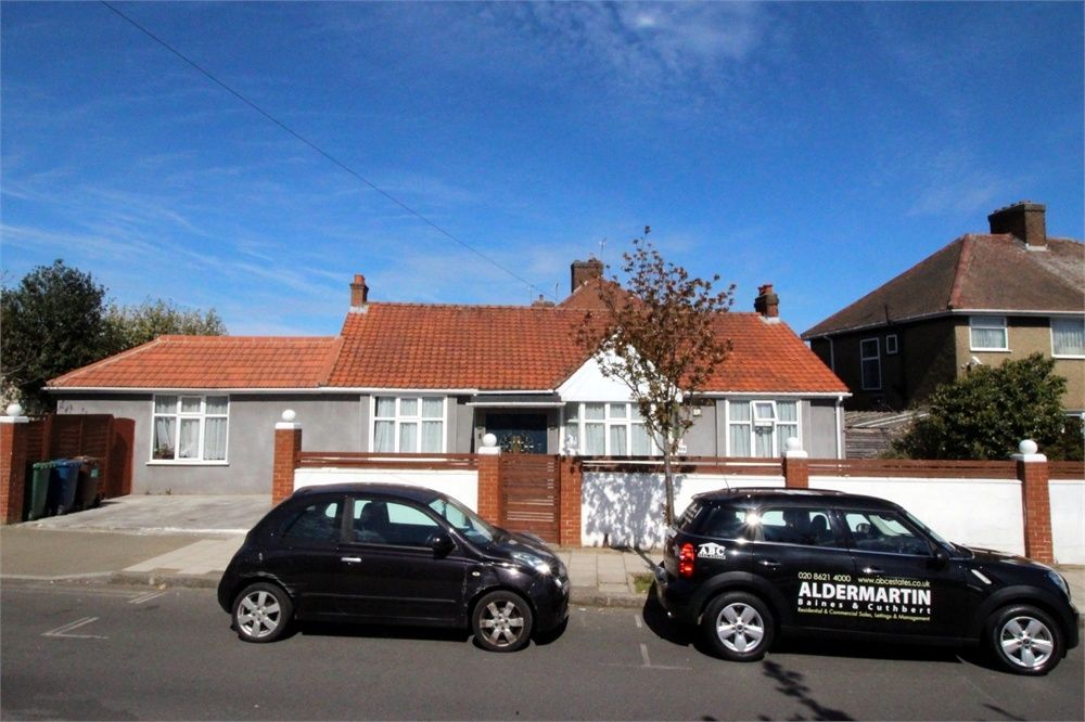 4 bed detached bungalow for sale in Bacon Lane, Edgware, Middlesex HA8