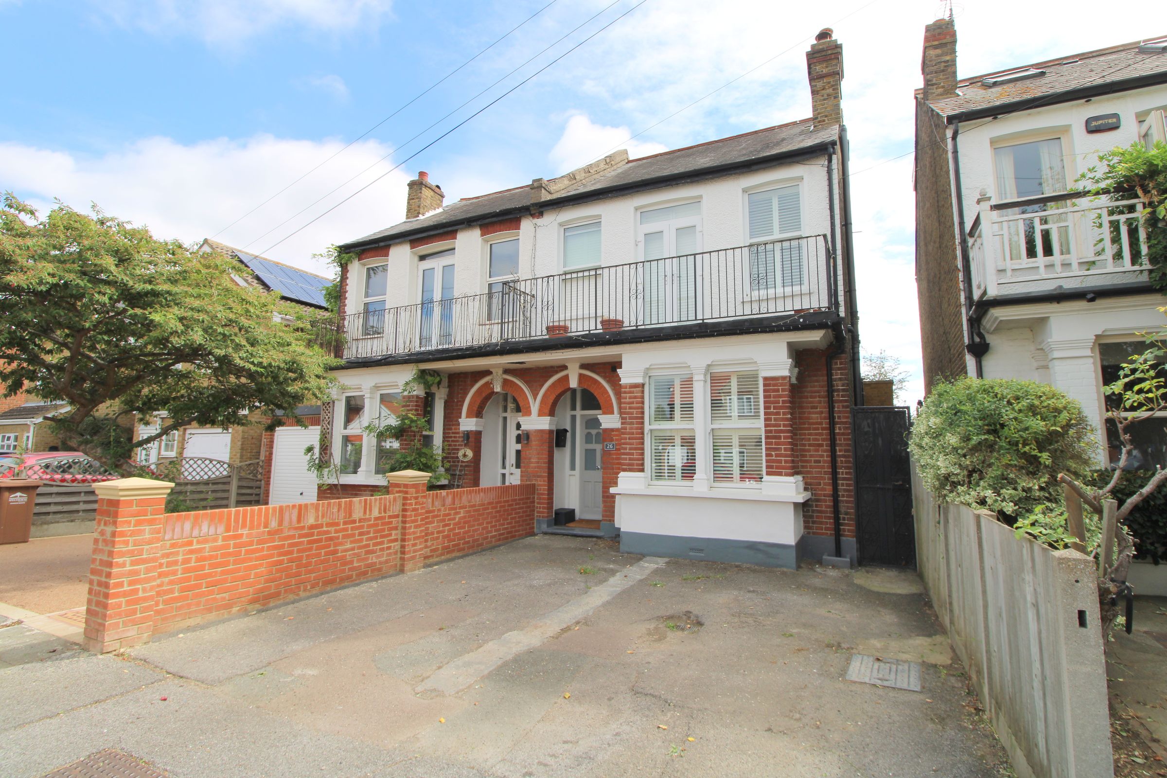 4 bed semidetached house for sale in Road, Ashford TW15 Zoopla