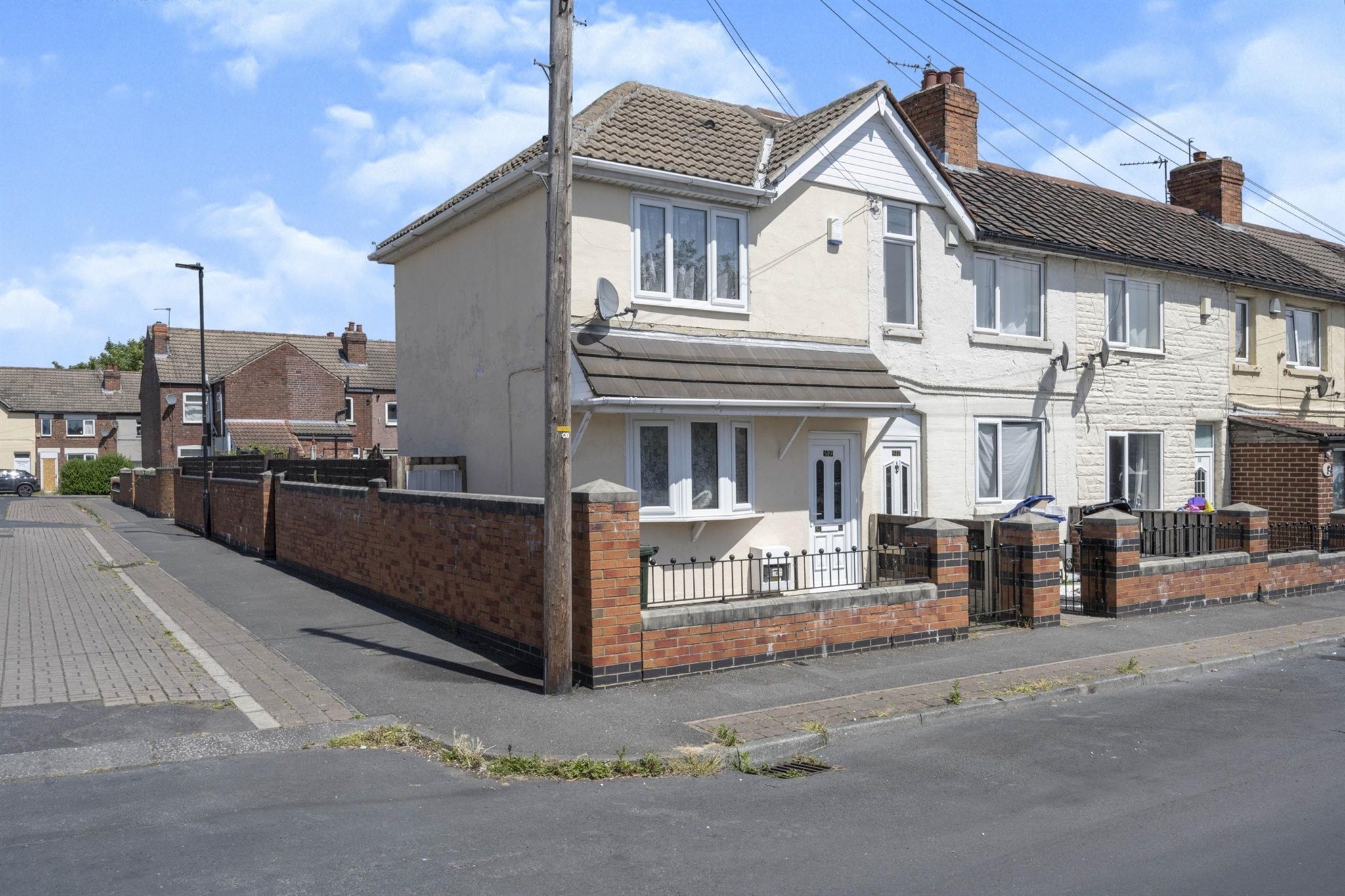 2 bed end terrace house for sale in Victoria Road, Edlington, Doncaster