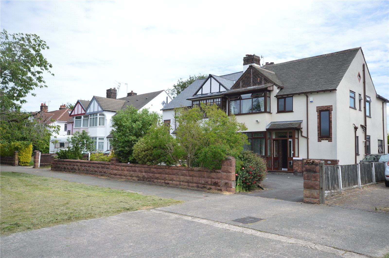 4 bed semidetached house for sale in Greenhill Road, Mossley Hill