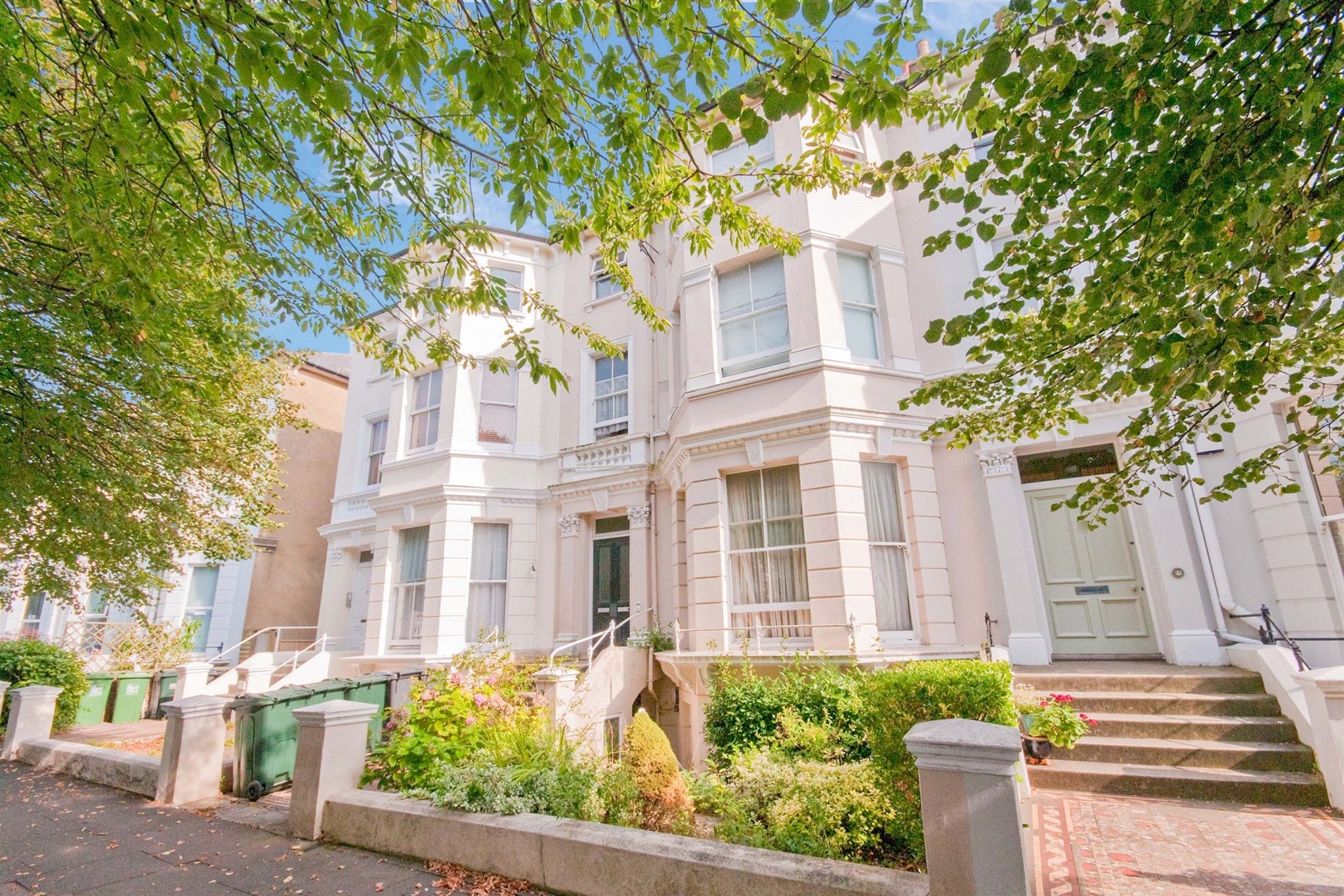 1 bed flat for sale in The Avenue, Eastbourne BN21 Zoopla