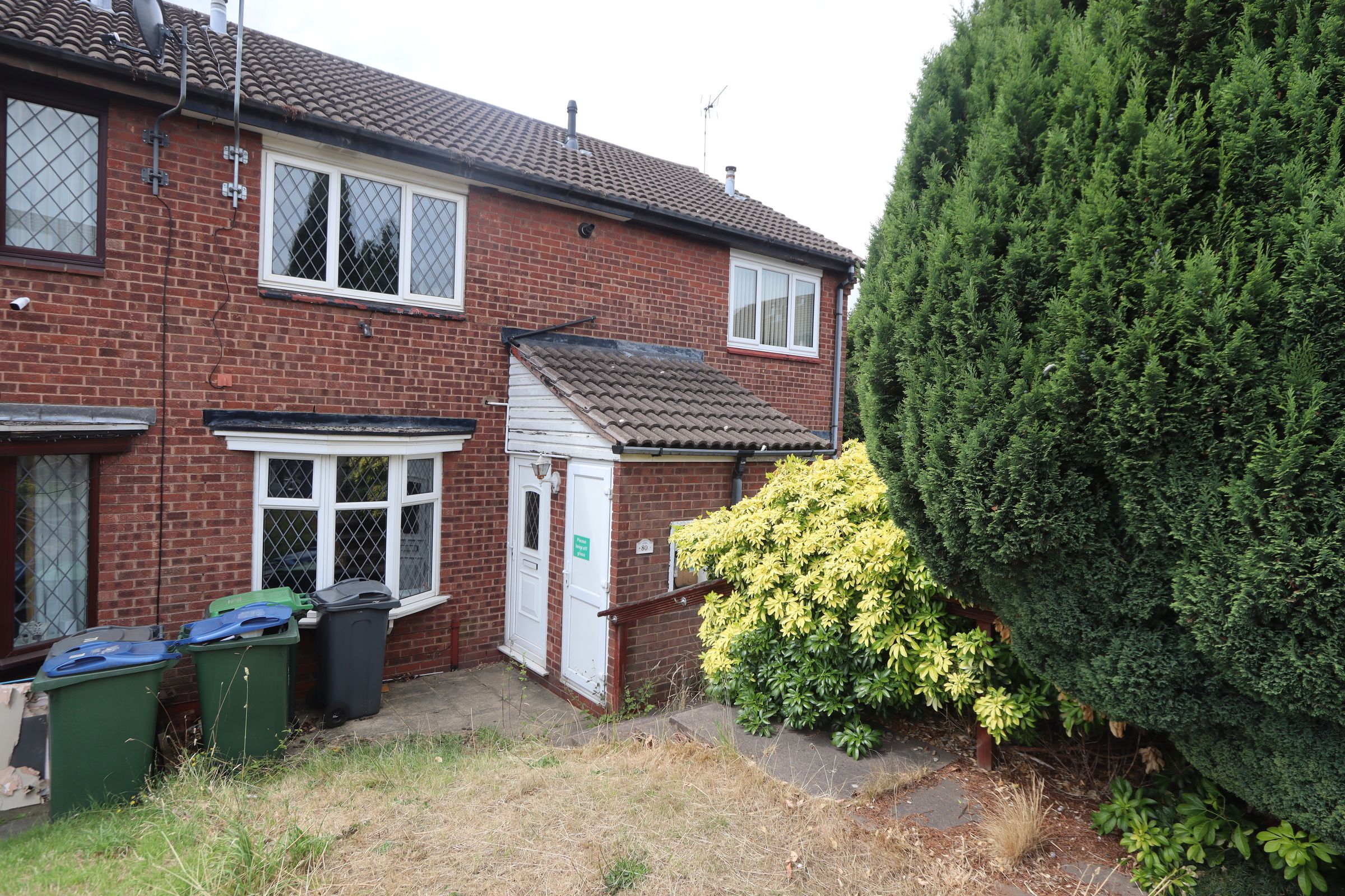 2 bed terraced house to rent in Livingstone Road, West Bromwich B70 Zoopla