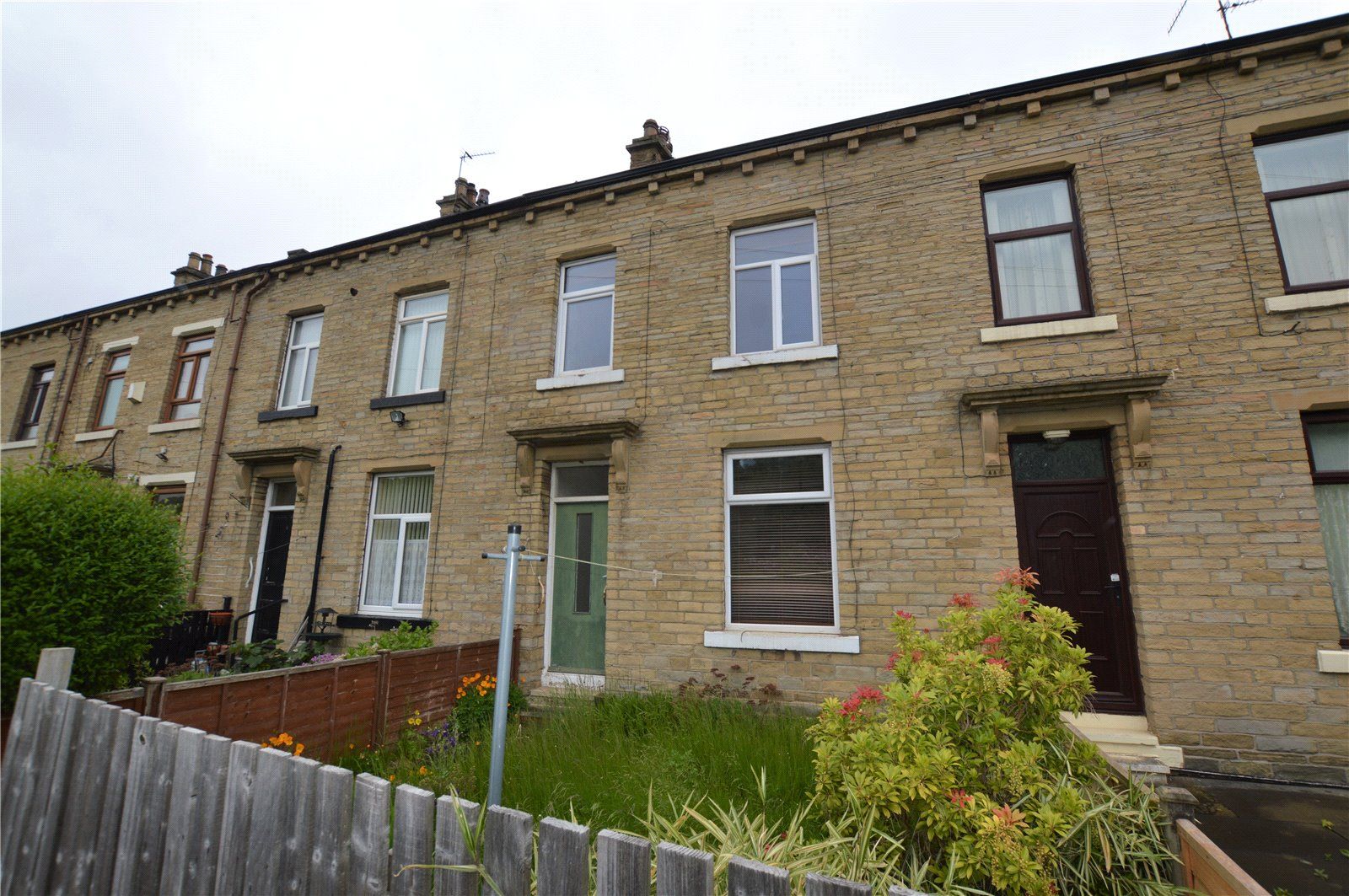 3 bed terraced house for sale in Alva Terrace, Shipley, West Yorkshire