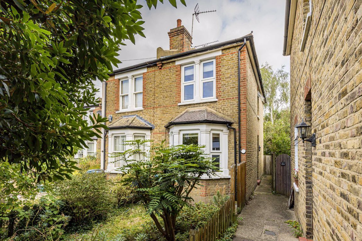 2 bed semidetached house for sale in Rowlls Road, Norbiton, Kingston