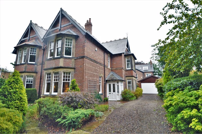 4 bed semidetached house for sale in West Avenue, Benton, Newcastle