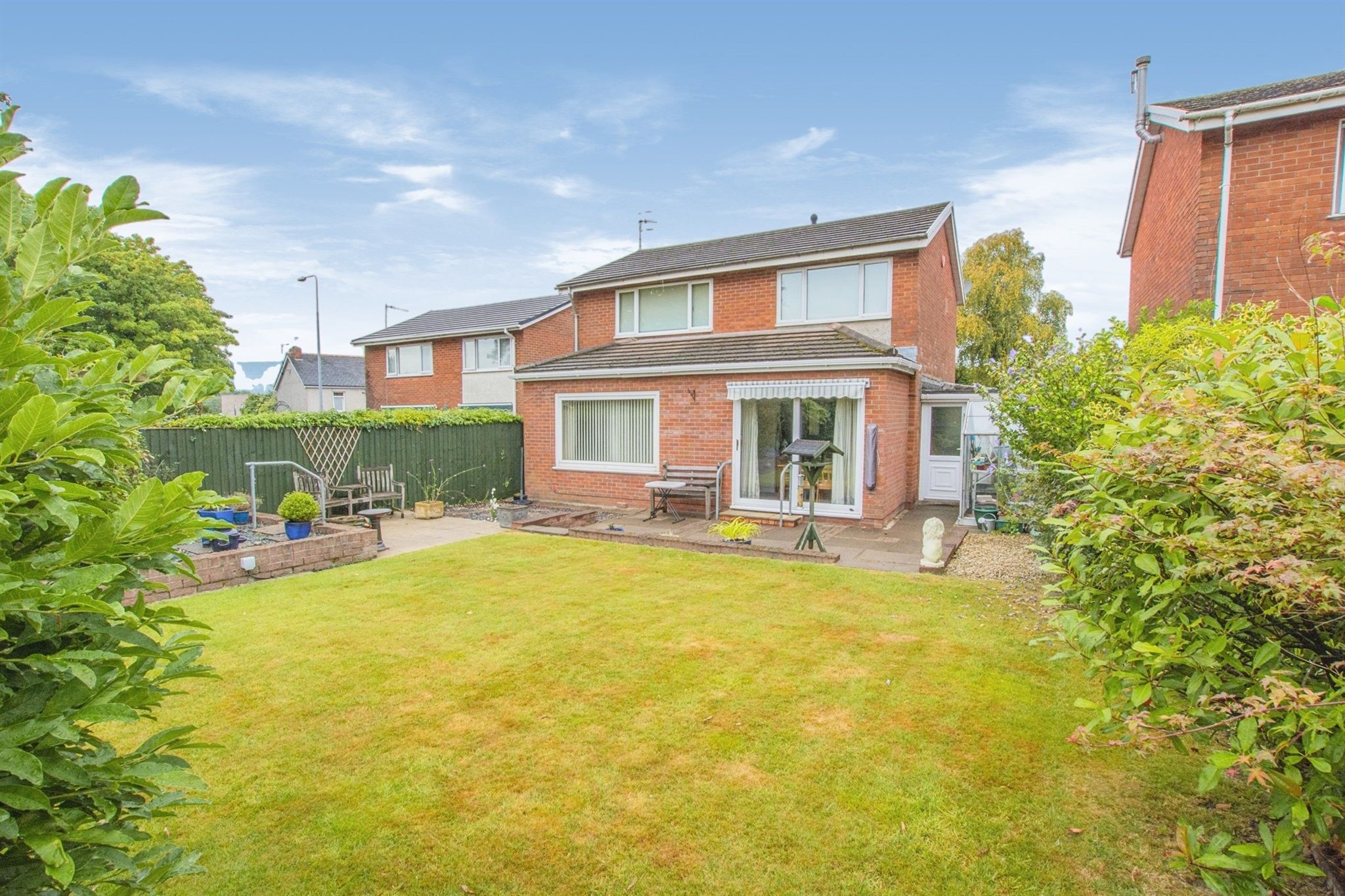 3 bed linkdetached house for sale in Plantation Drive, Croesyceiliog