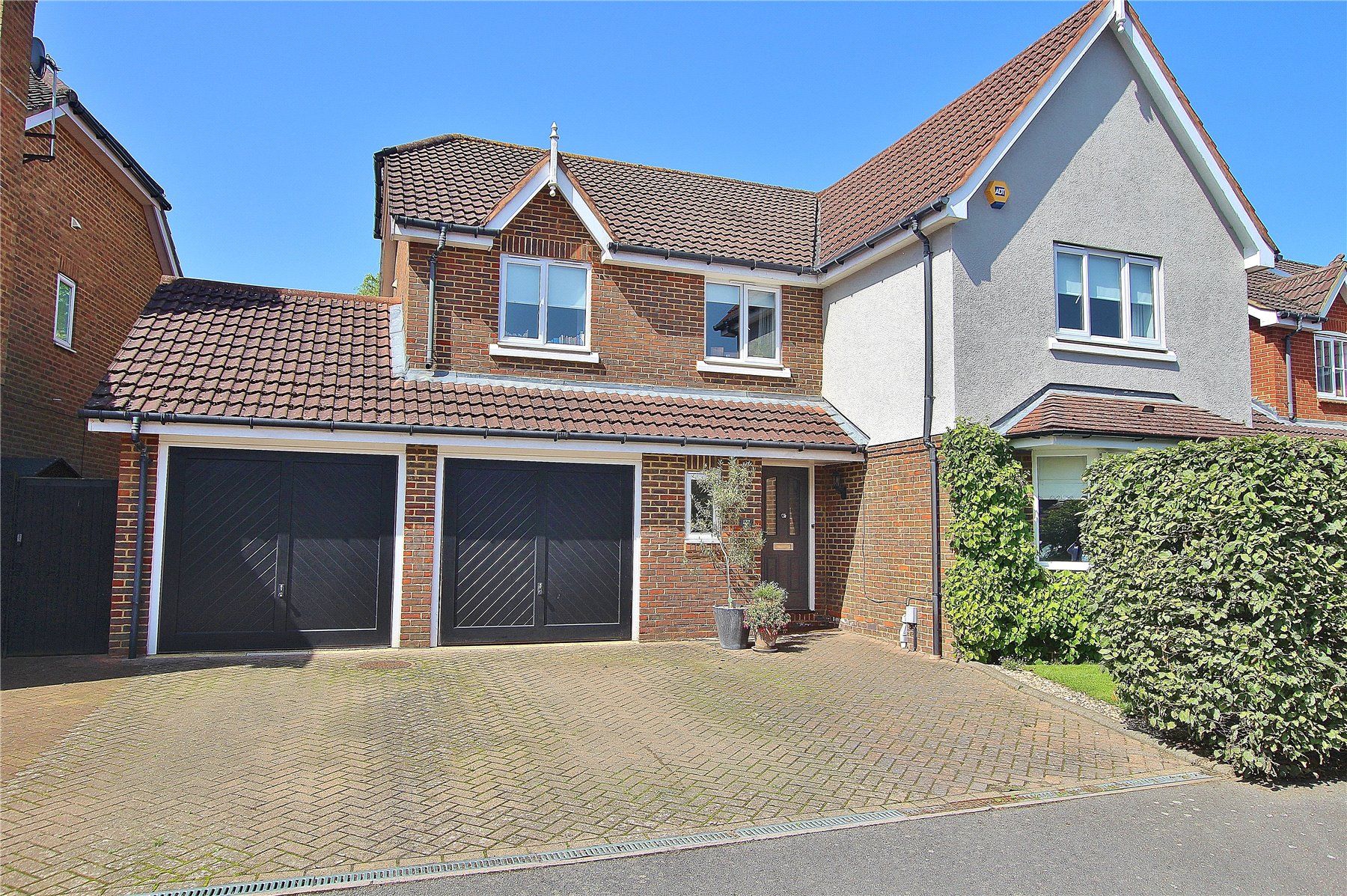 5 bed detached house for sale in Knaphill, Woking GU21 Zoopla
