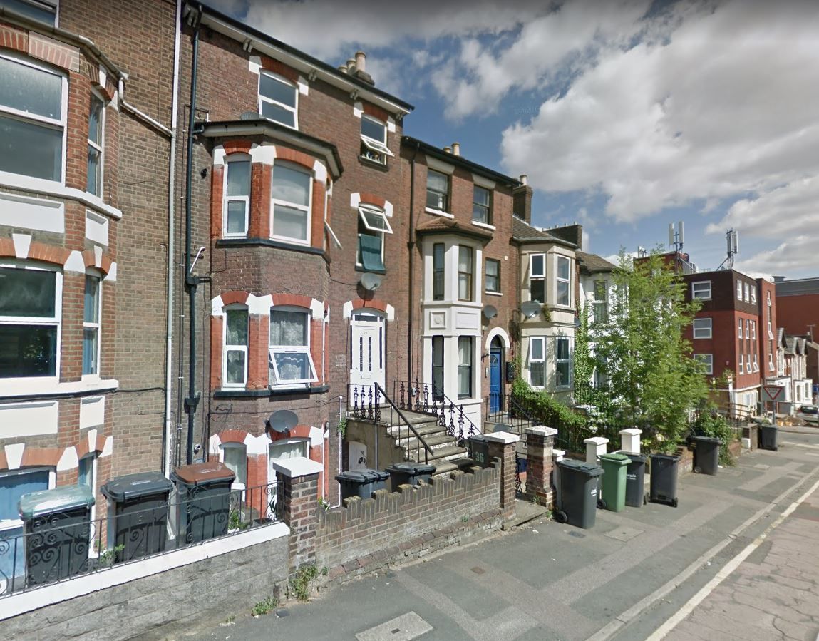 Block of flats to rent in Rothesay Road, Luton LU1 Zoopla