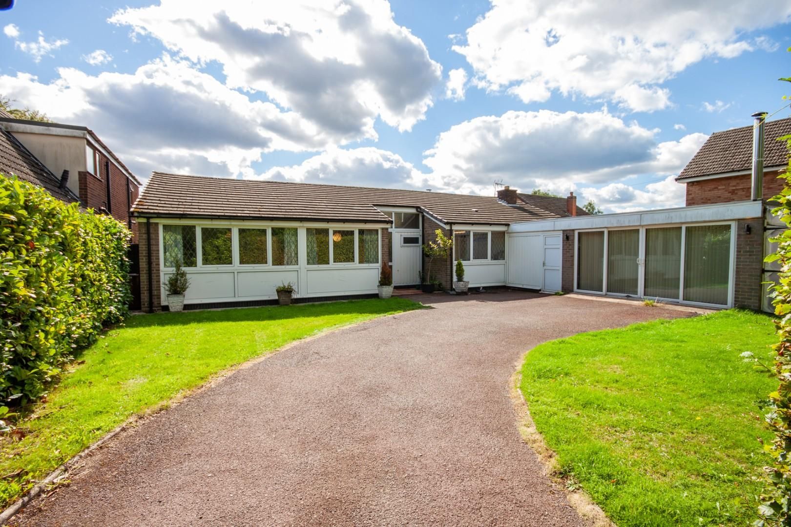 3 bed detached bungalow for sale in Holly Hill Road, Cannock Wood
