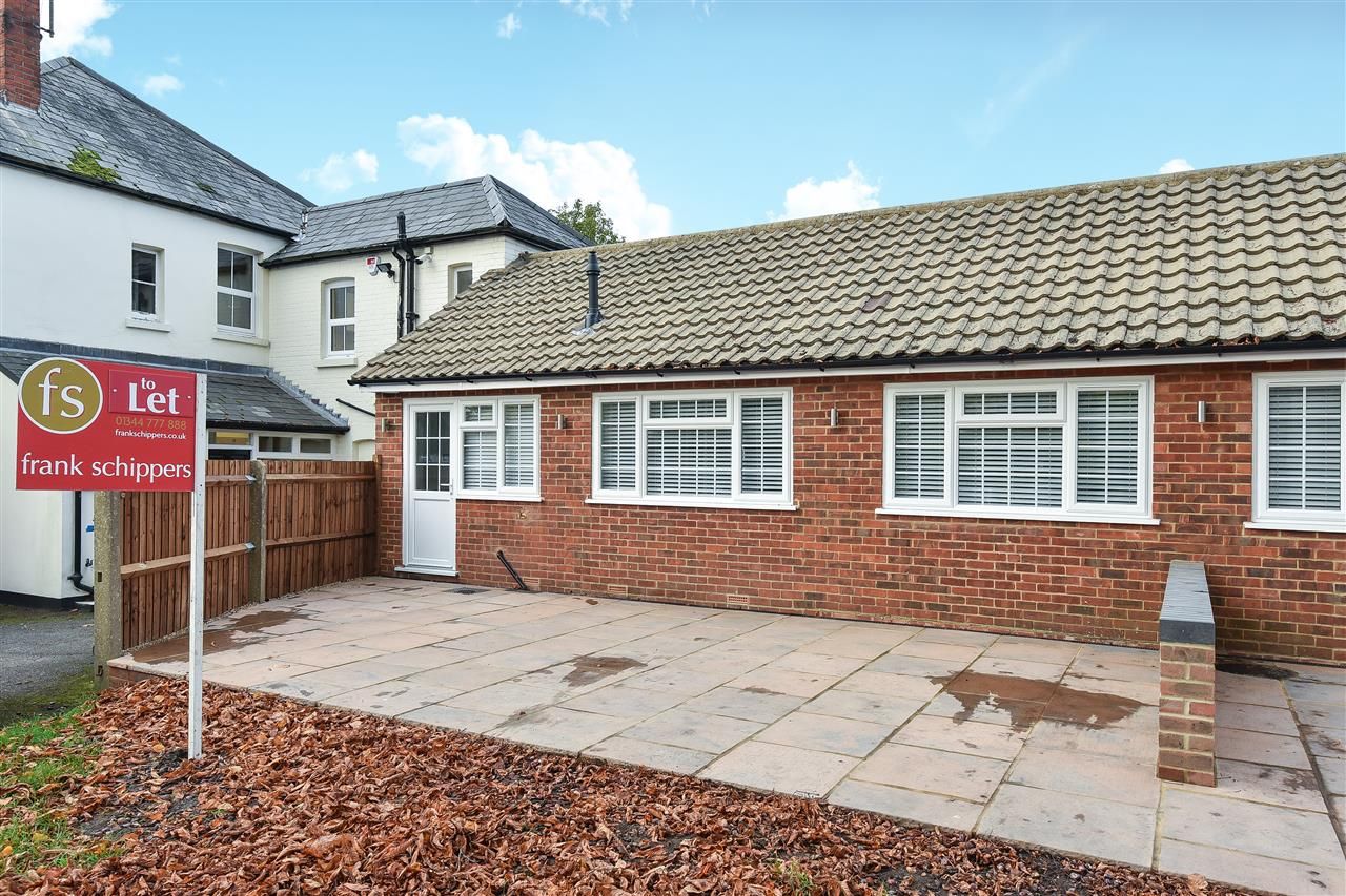 1 bed bungalow to rent in High Street, Crowthorne RG45 Zoopla