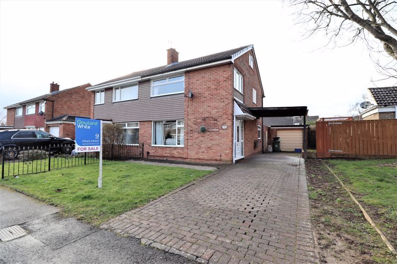 3 bed semidetached house for sale in Norton Drive,